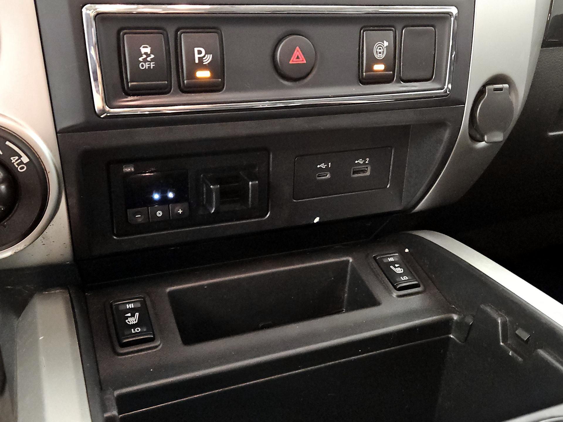 Thumbnail: 2021 Nissan Titan - 17