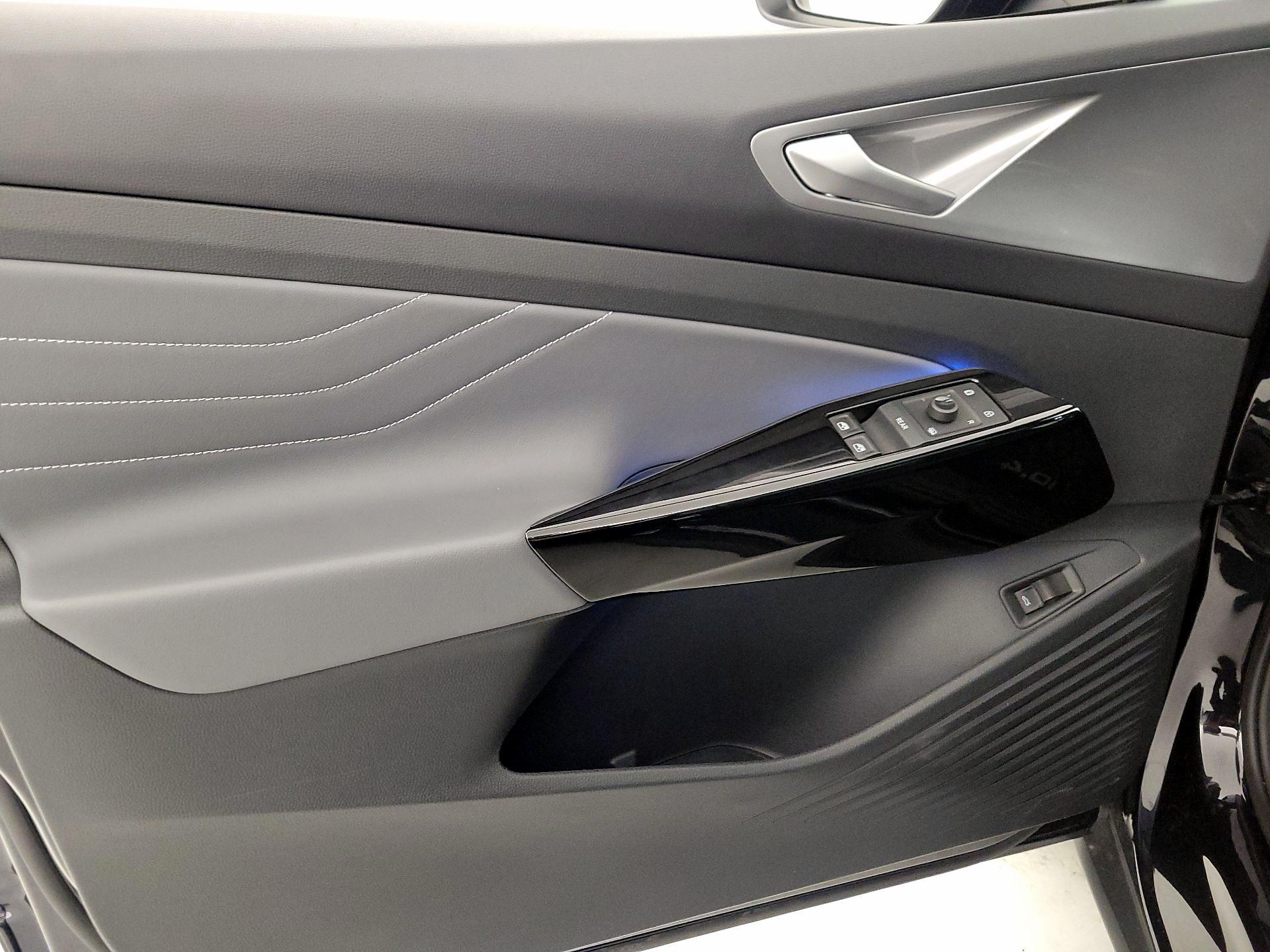 Thumbnail: 2023 Volkswagen ID.4 - 12