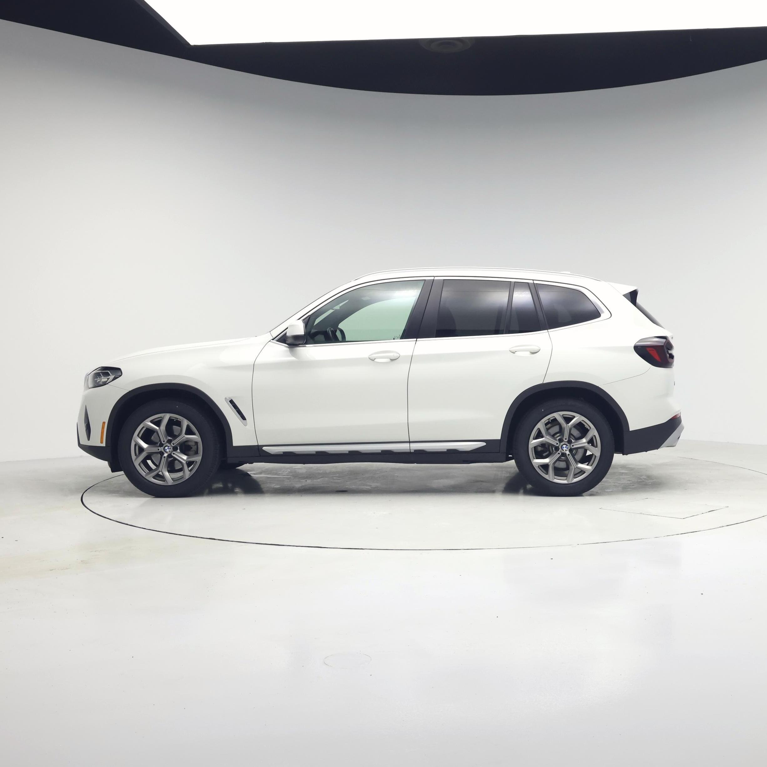 Thumbnail: 2022 BMW X3 - 3