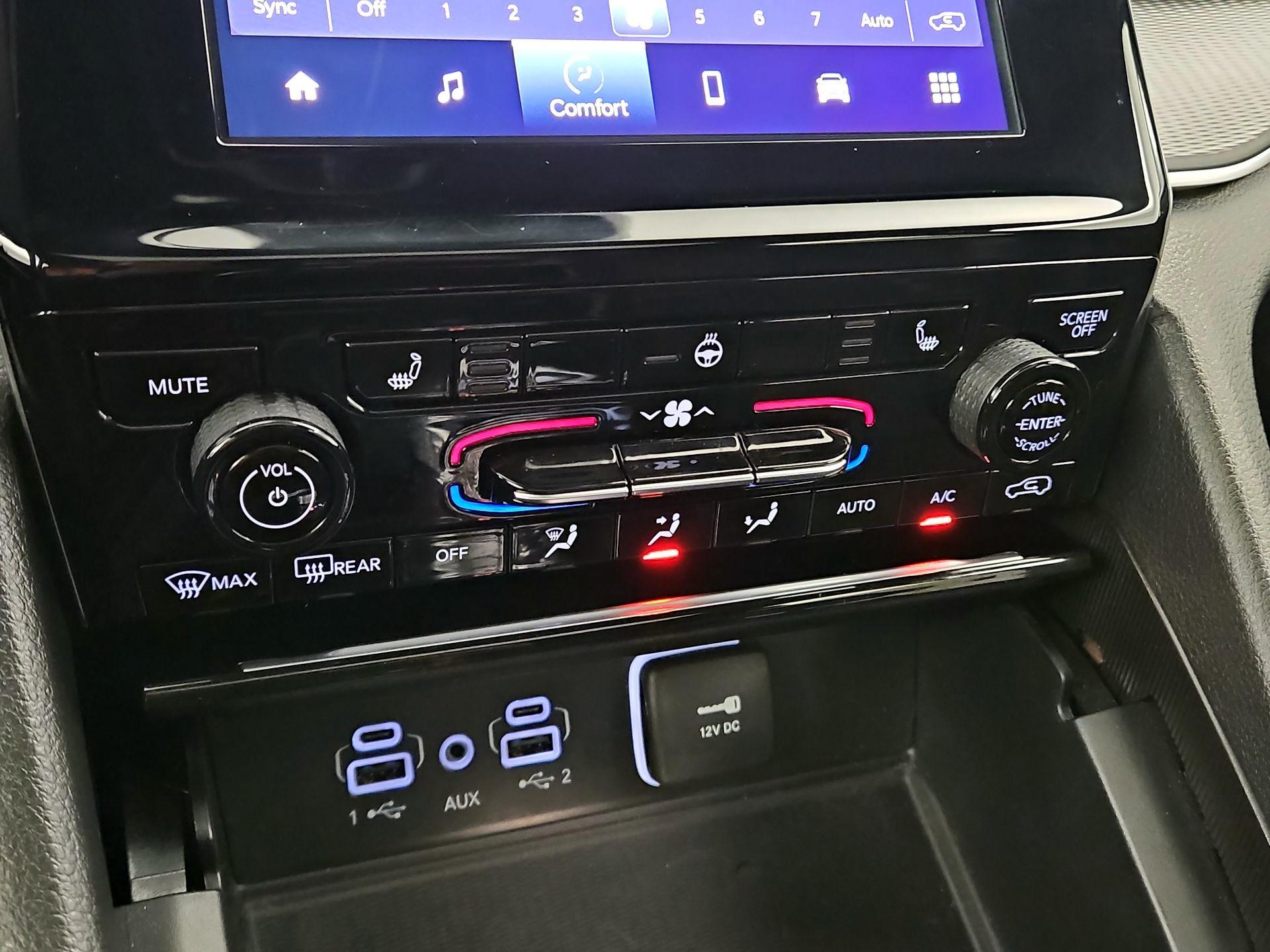 Thumbnail: 2025 Jeep Grand Cherokee - 16