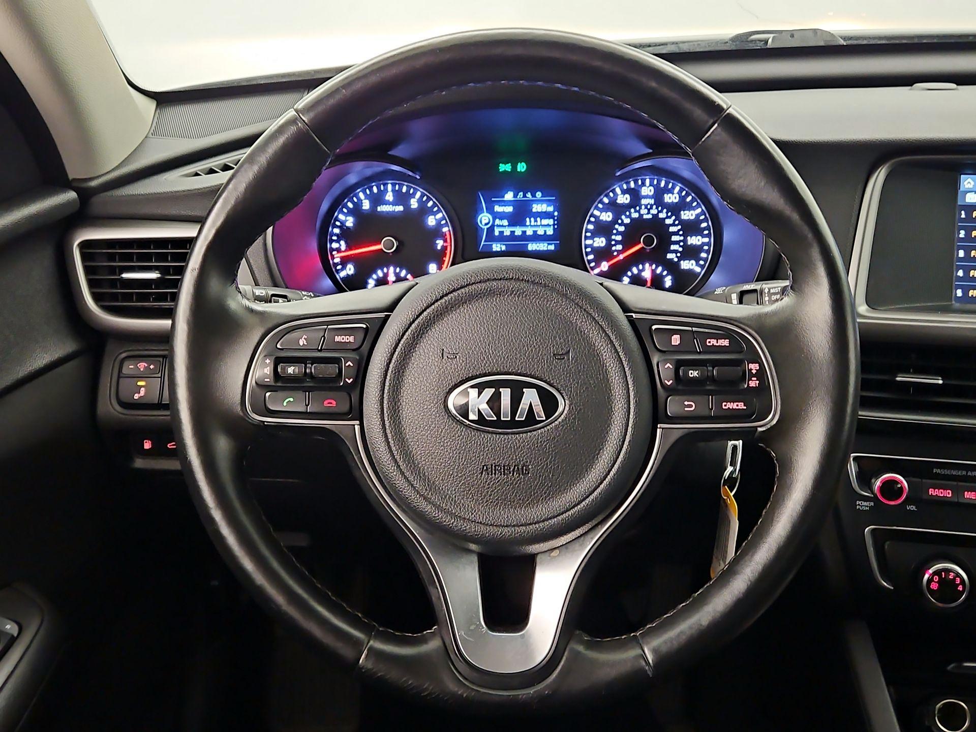 Thumbnail: 2018 Kia Optima - 10