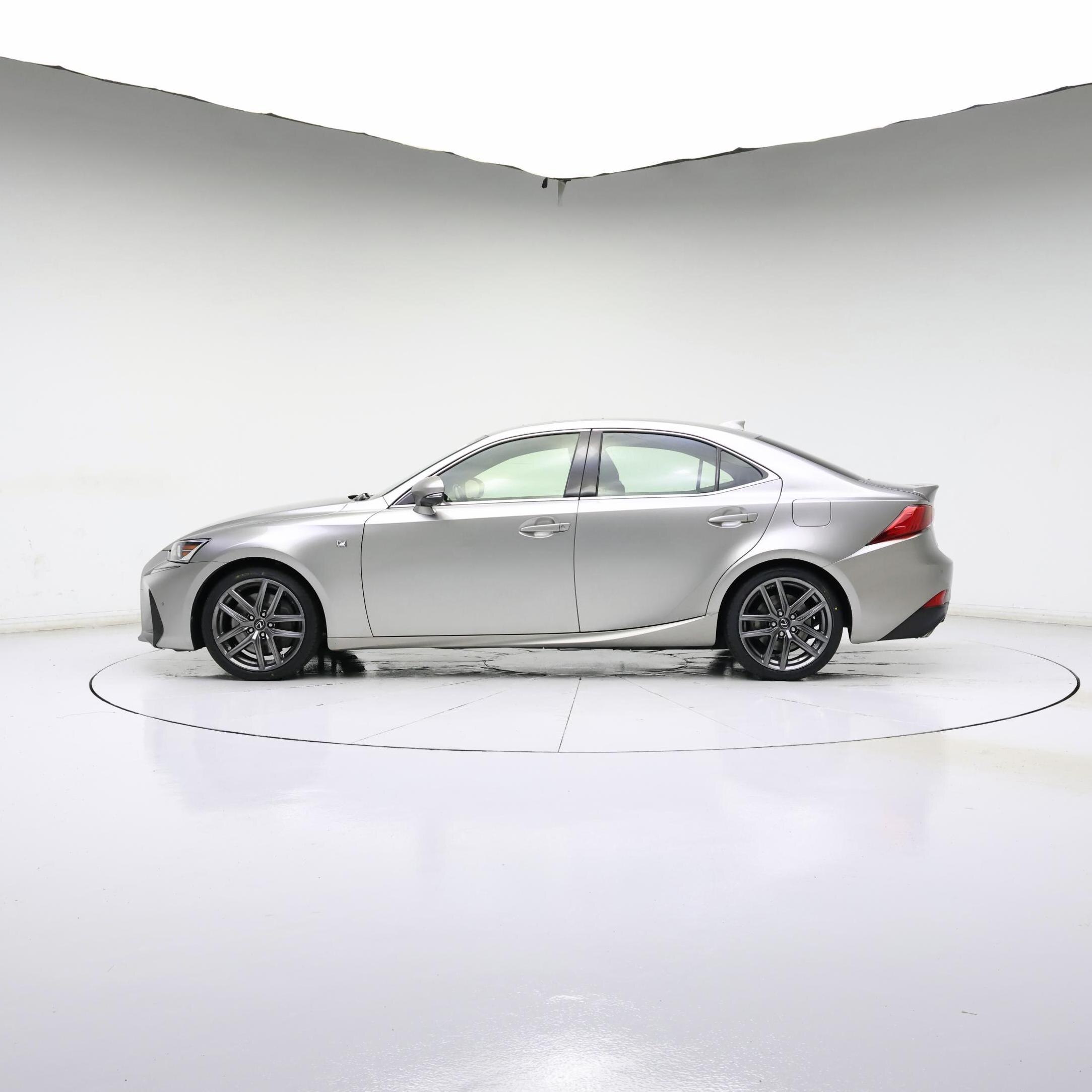 Thumbnail: 2018 Lexus IS - 3