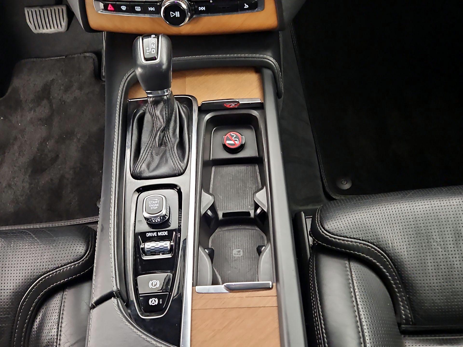 Thumbnail: 2018 Volvo XC90 - 18