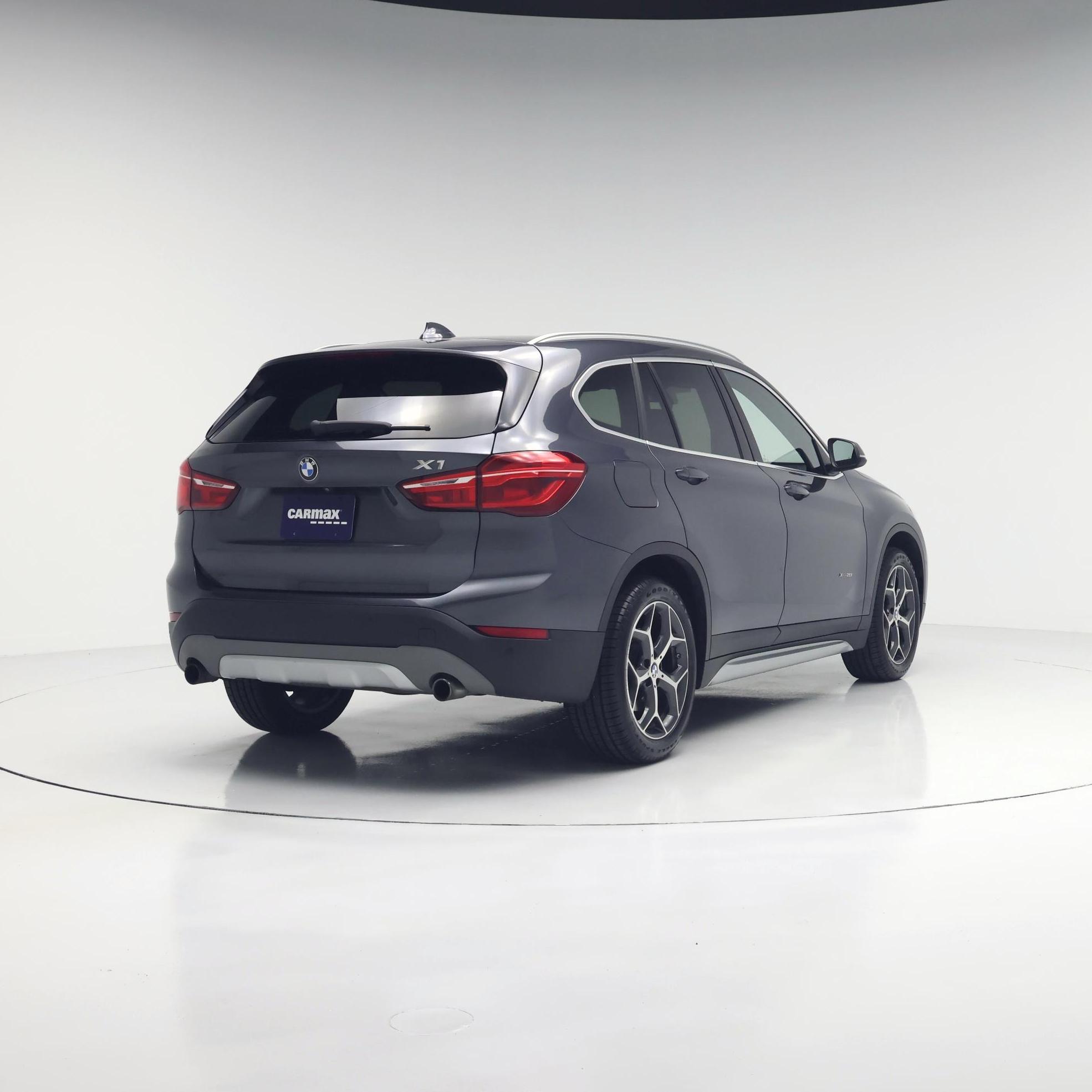 Thumbnail: 2017 BMW X1 - 8