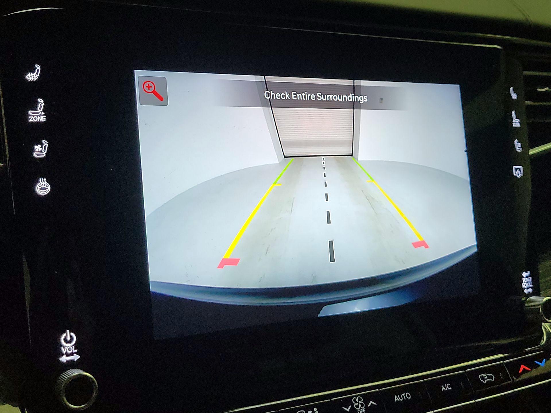 Thumbnail: 2022 Jeep Wagoneer - 14