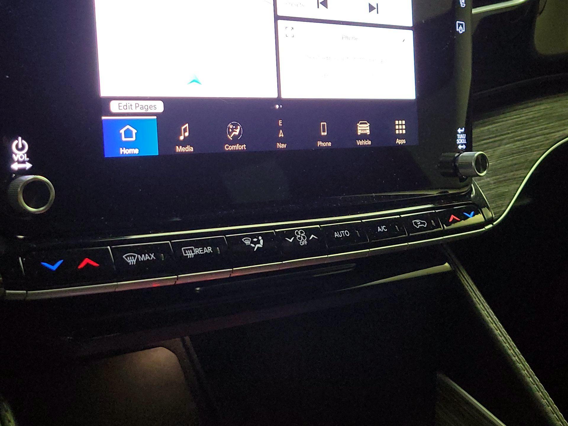 Thumbnail: 2022 Jeep Wagoneer - 16