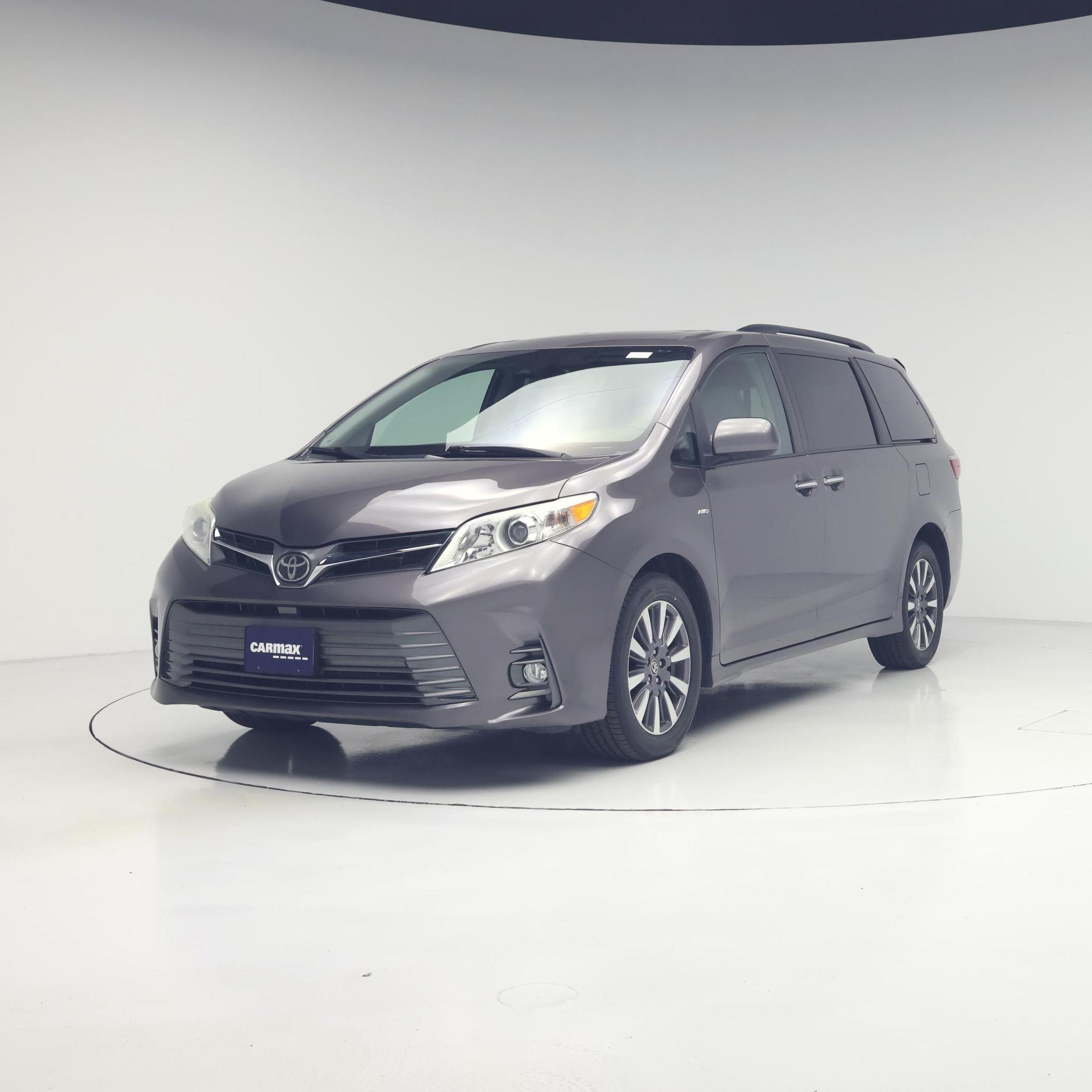 Thumbnail: 2020 Toyota Sienna - 4