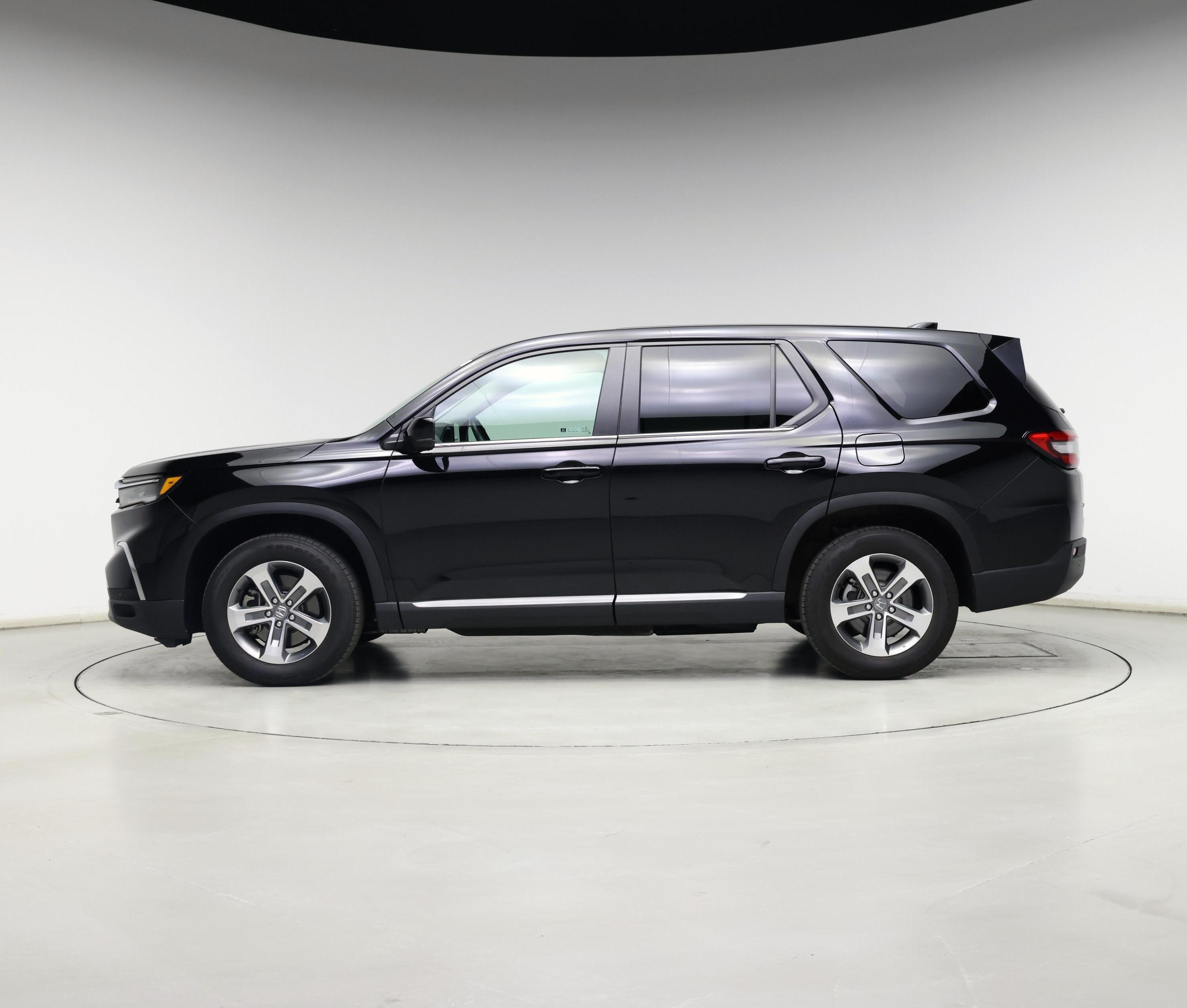 Thumbnail: 2023 Honda Pilot - 3
