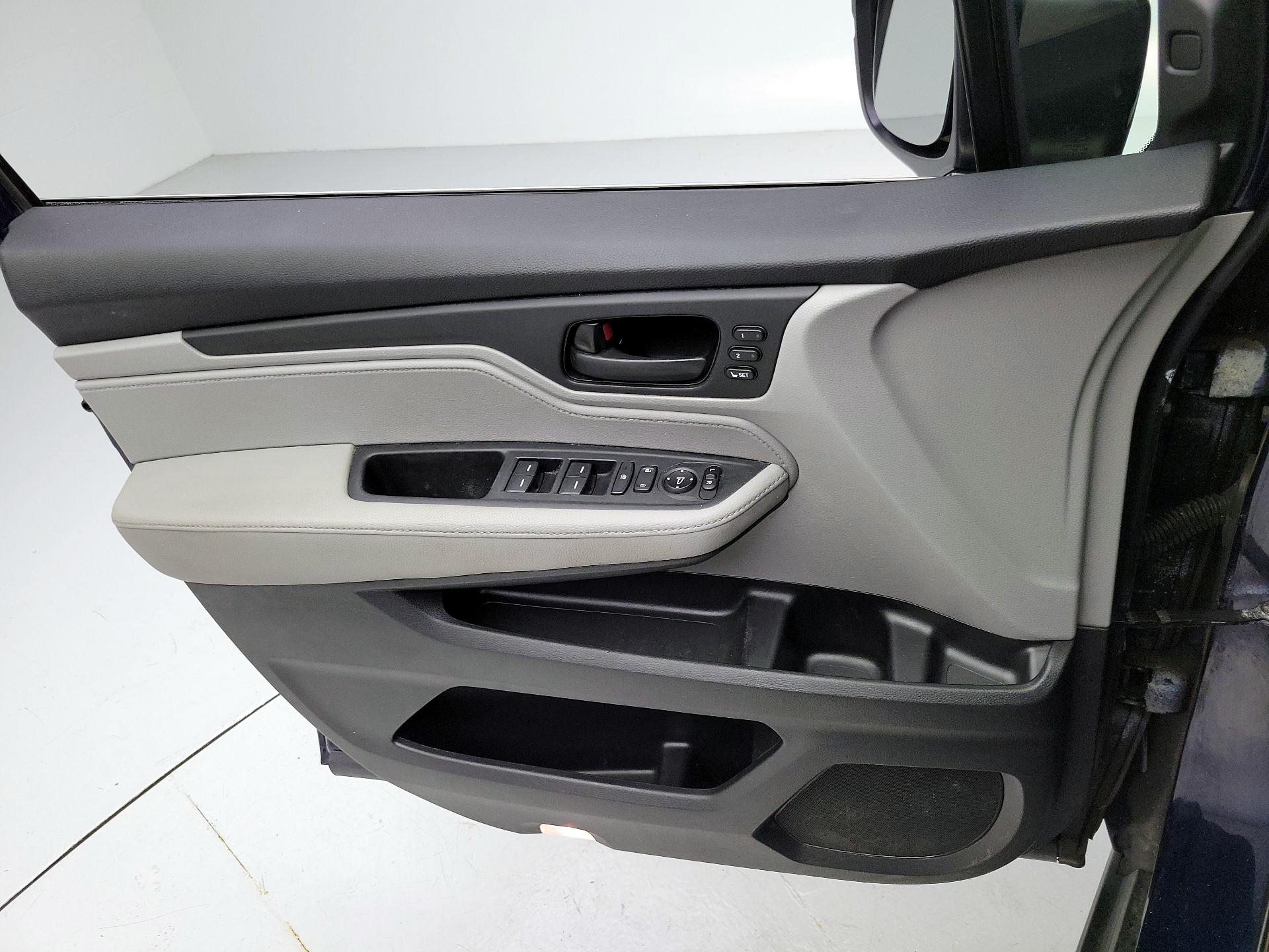 Thumbnail: 2020 Honda Odyssey - 12