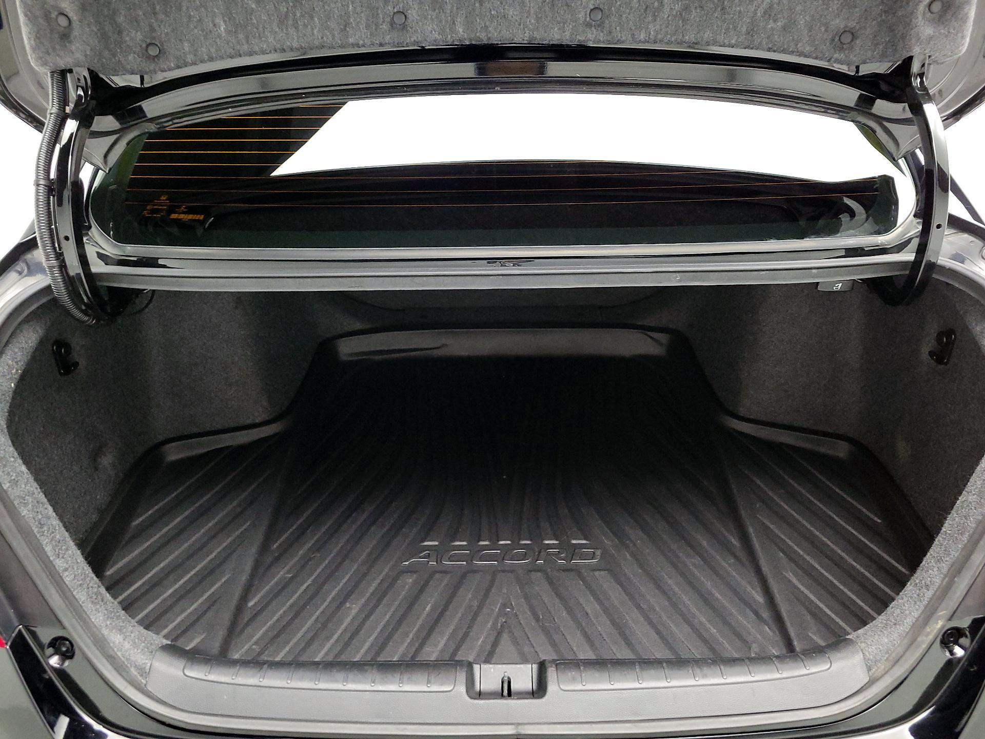 Thumbnail: 2018 Honda Accord - 19