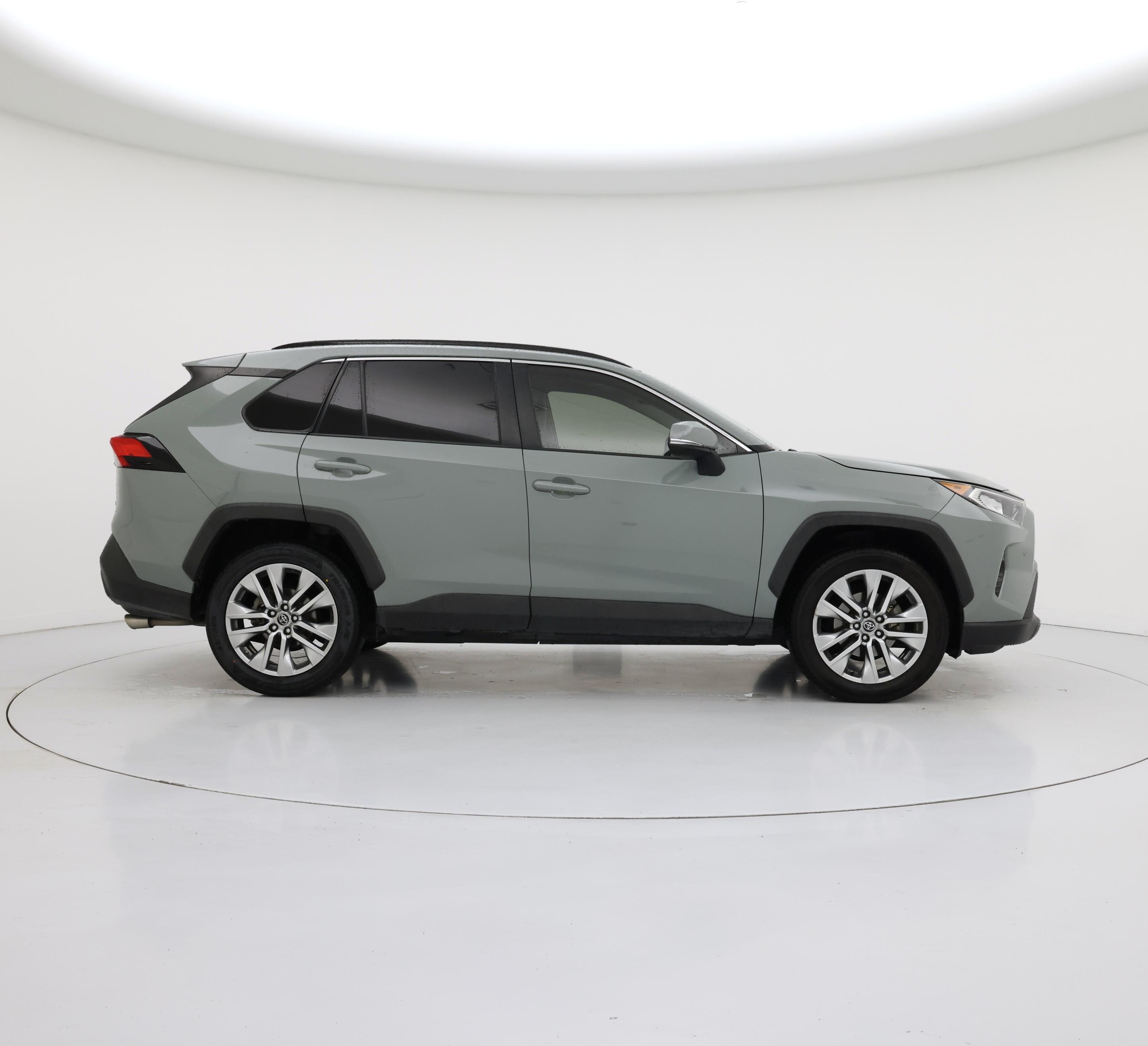 Thumbnail: 2019 Toyota RAV4 - 7