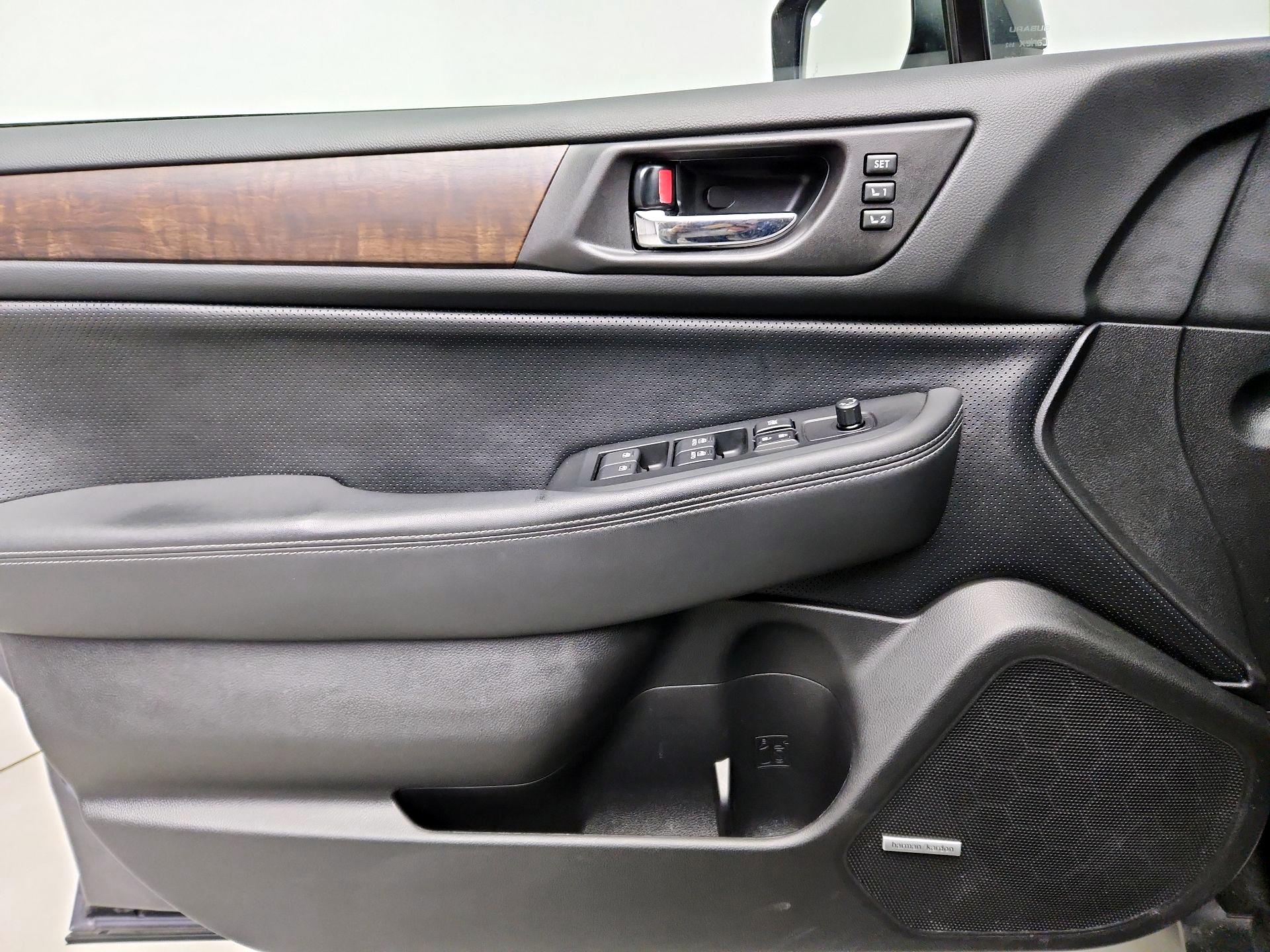 Thumbnail: 2015 Subaru Outback - 12