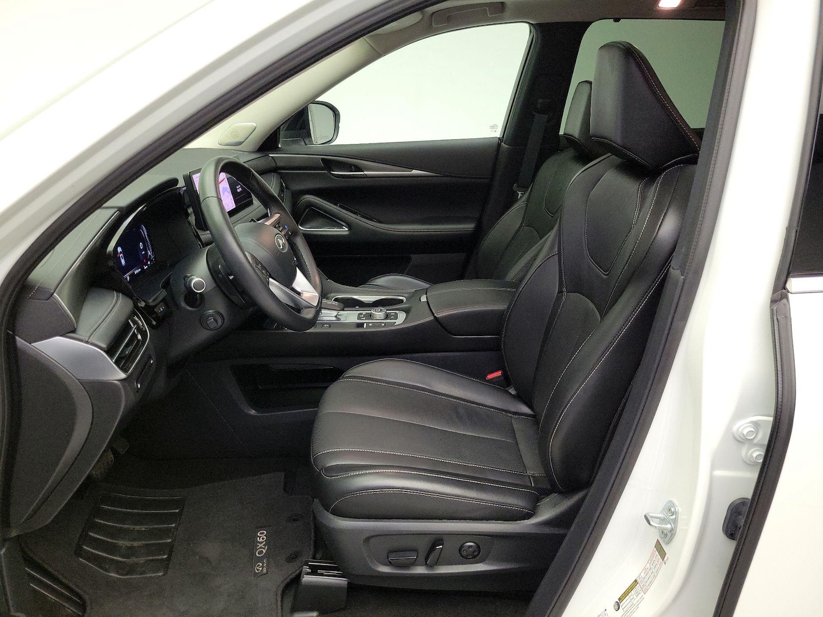 2025 INFINITI QX60 LUXE - Photo 12