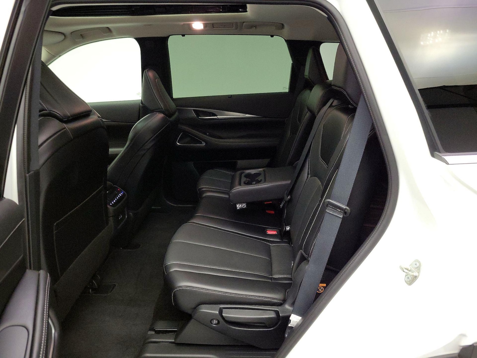 2025 INFINITI QX60 LUXE - Photo 22