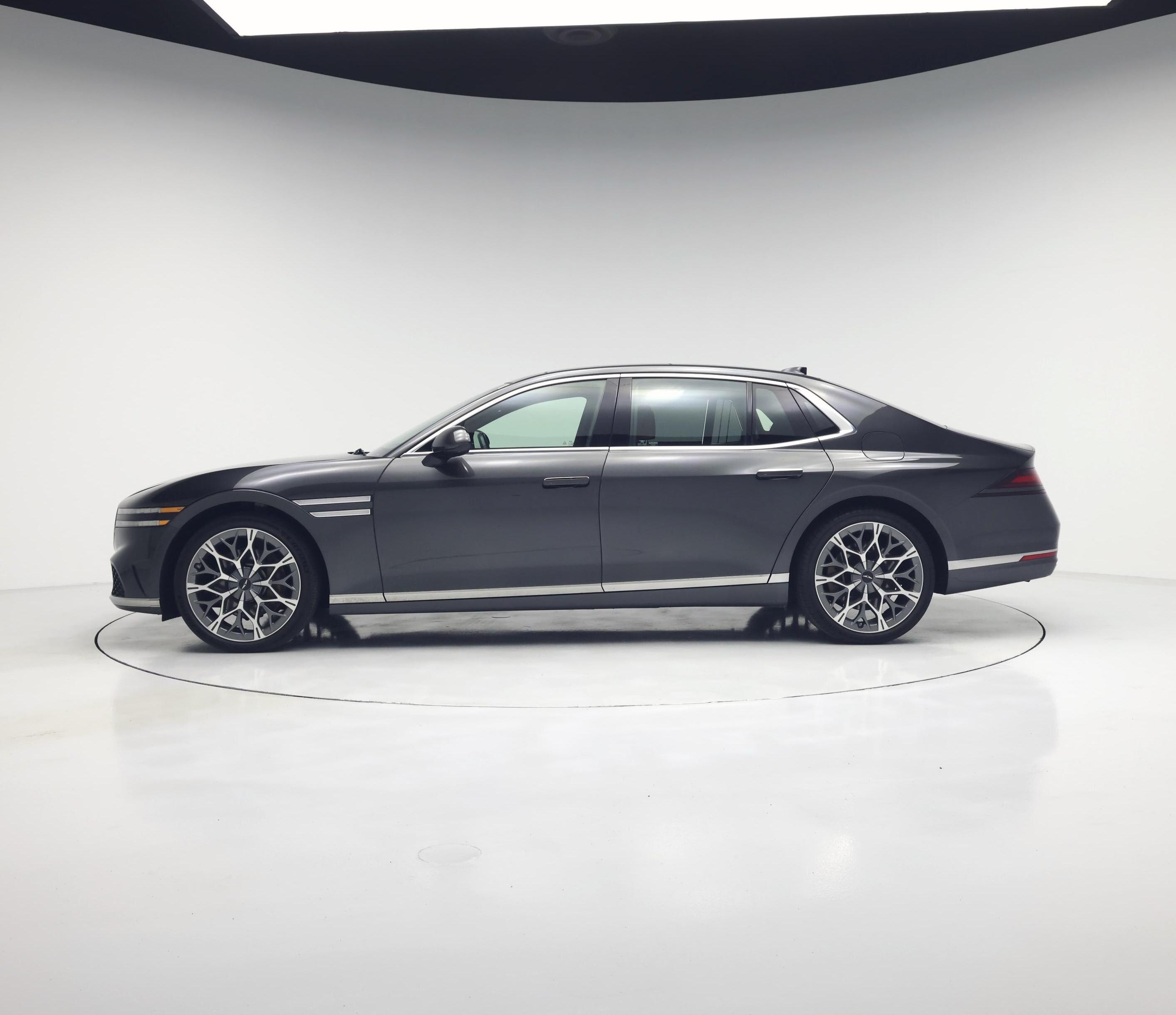 Thumbnail: 2023 Genesis G90 - 3