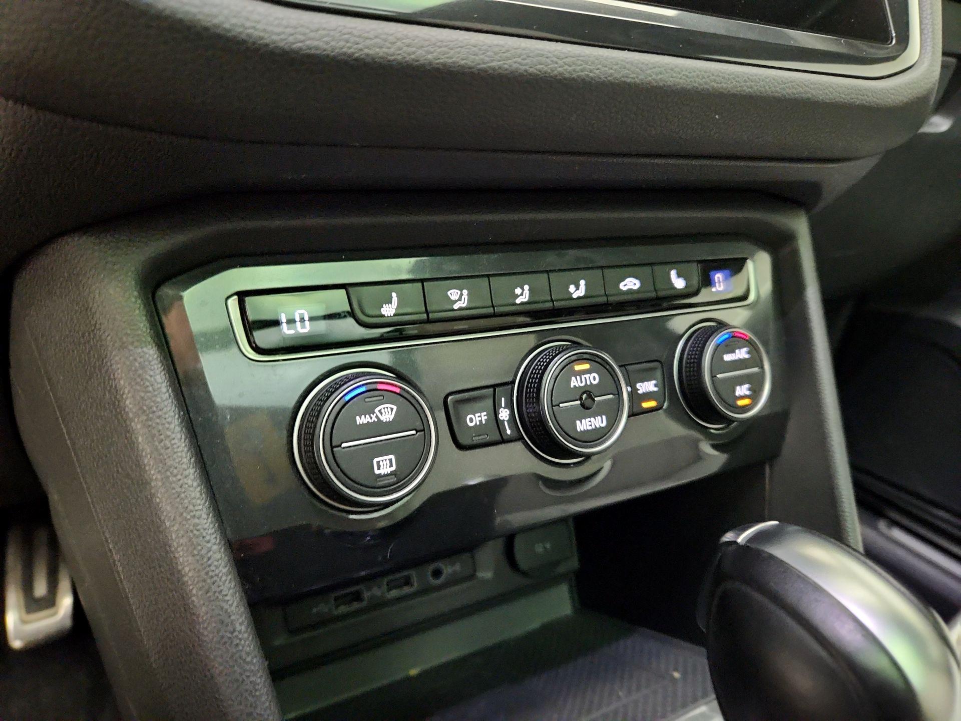 Thumbnail: 2020 Volkswagen Tiguan - 16