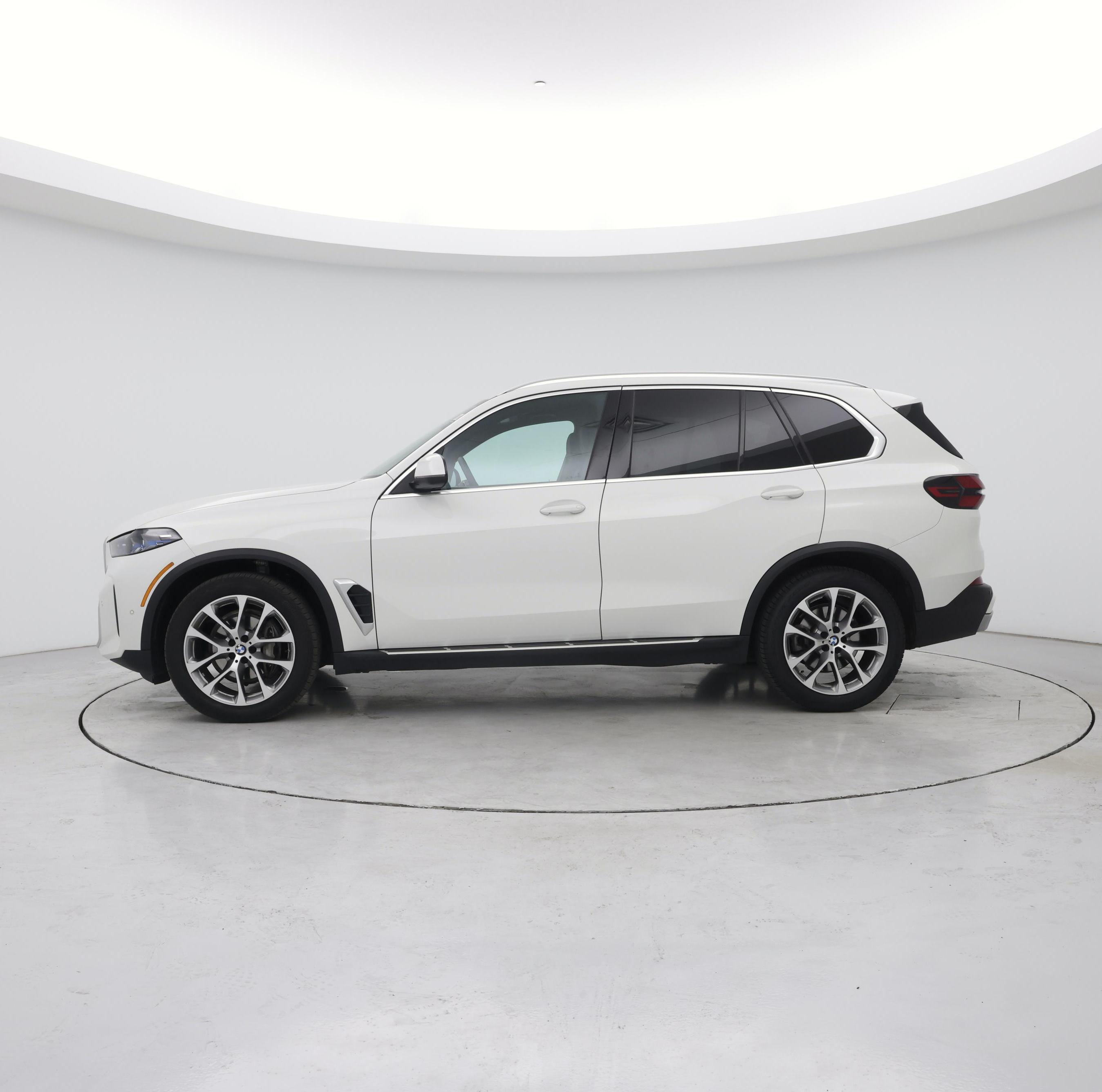 Thumbnail: 2025 BMW X5 - 3