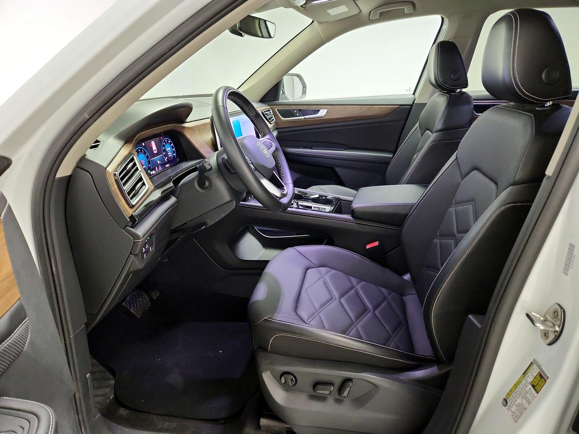 Thumbnail: 2024 Volkswagen Atlas - 11