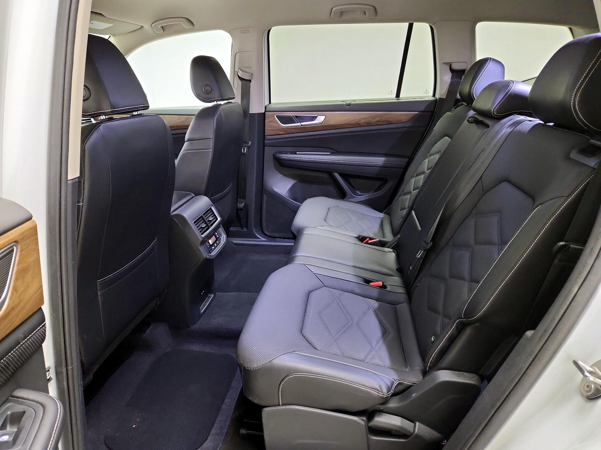 Thumbnail: 2024 Volkswagen Atlas - 19