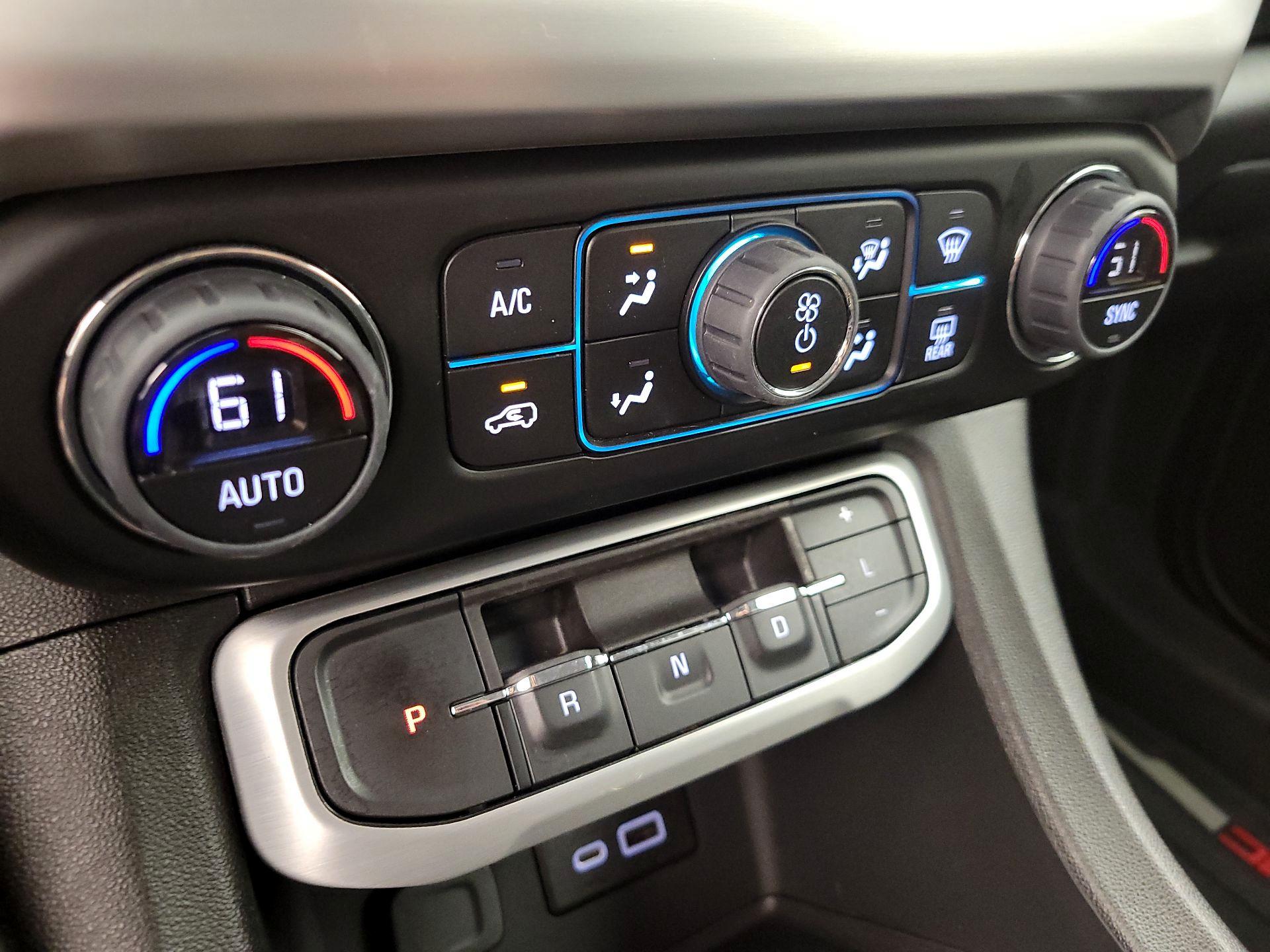 Thumbnail: 2023 GMC Acadia - 16
