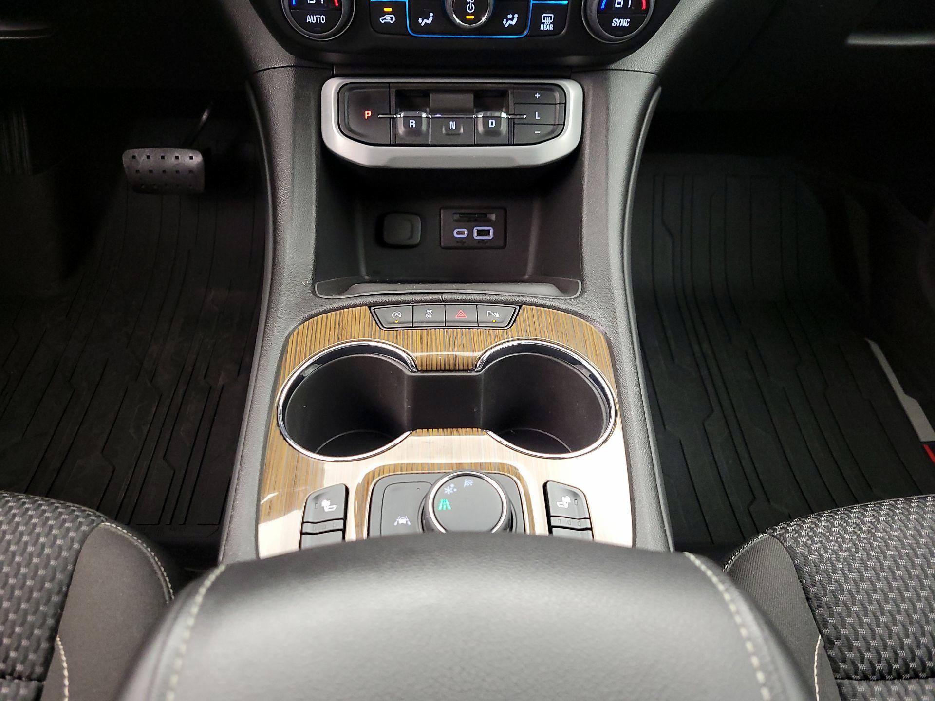 Thumbnail: 2023 GMC Acadia - 17