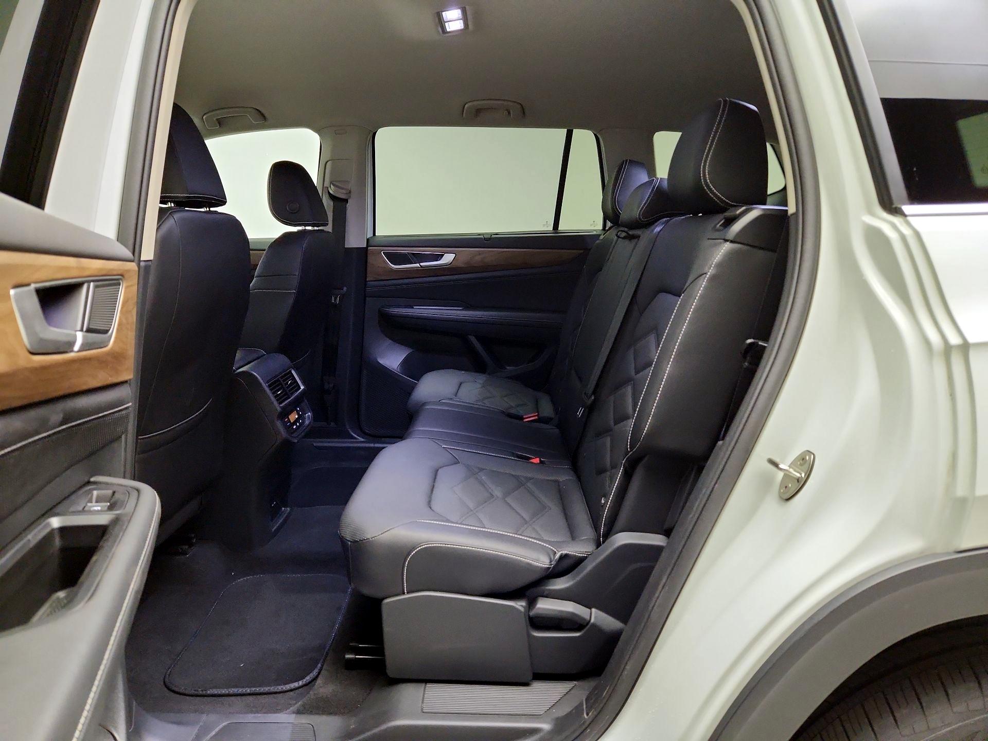 Thumbnail: 2025 Volkswagen Atlas - 18