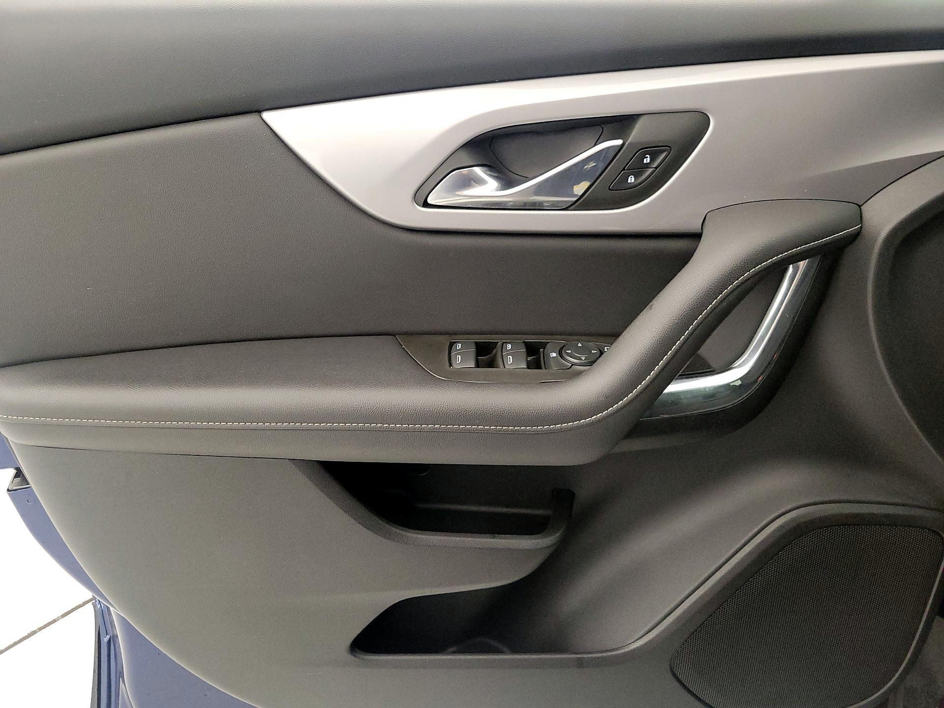 Thumbnail: 2023 Chevrolet Blazer - 12