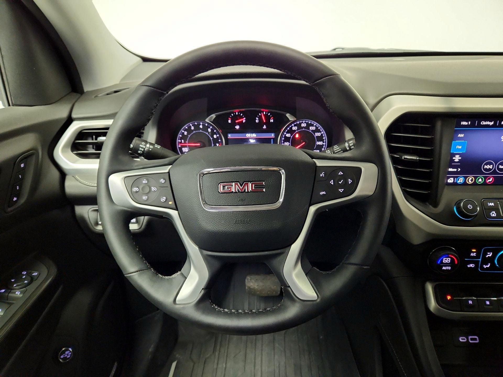 Thumbnail: 2023 GMC Acadia - 10