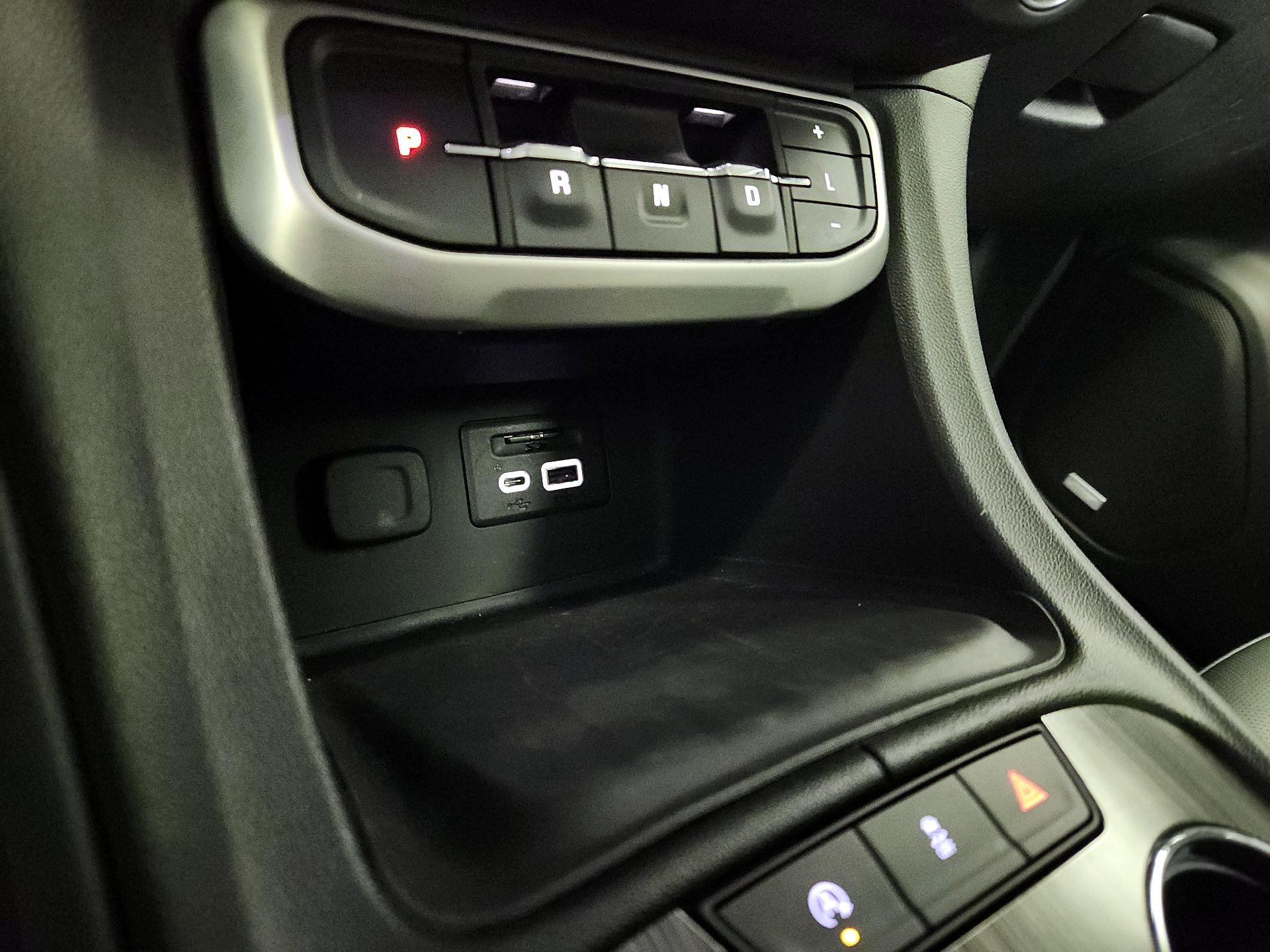 Thumbnail: 2023 GMC Acadia - 19