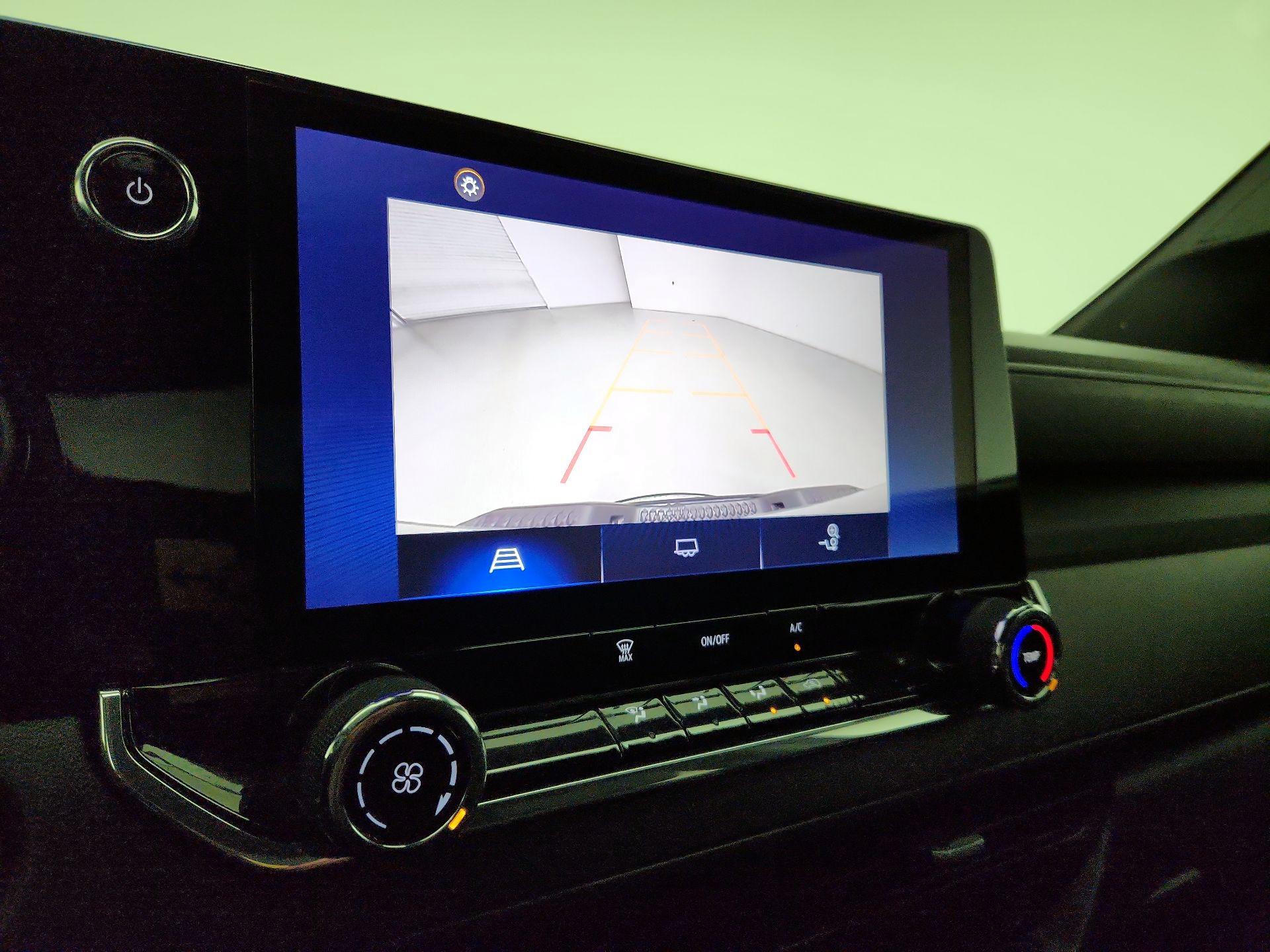 Thumbnail: 2023 Chevrolet Colorado - 14