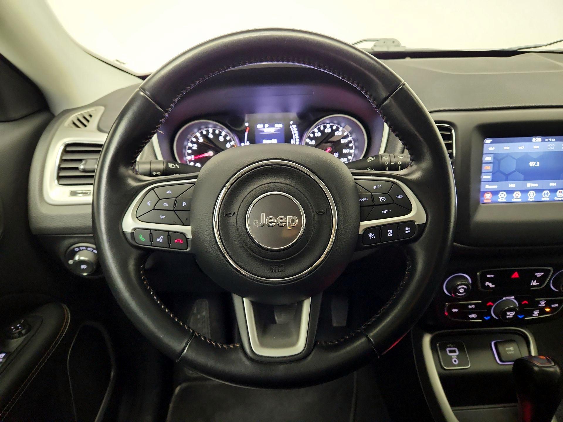 Thumbnail: 2020 Jeep Compass - 10