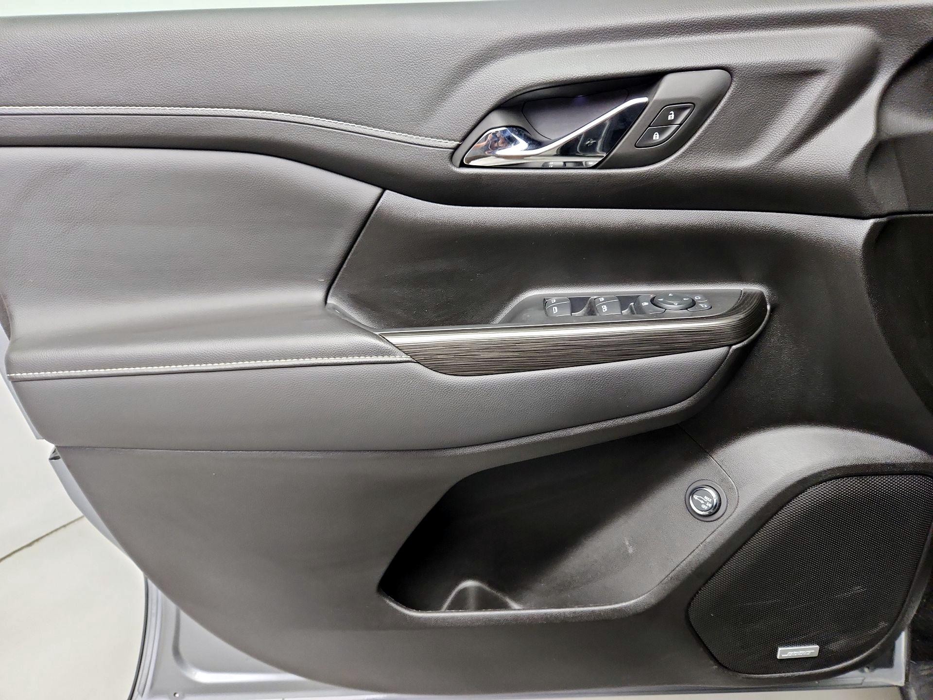 Thumbnail: 2023 GMC Acadia - 12