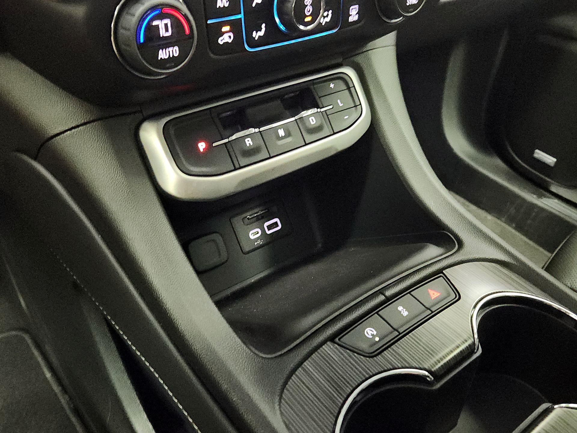 Thumbnail: 2023 GMC Acadia - 19