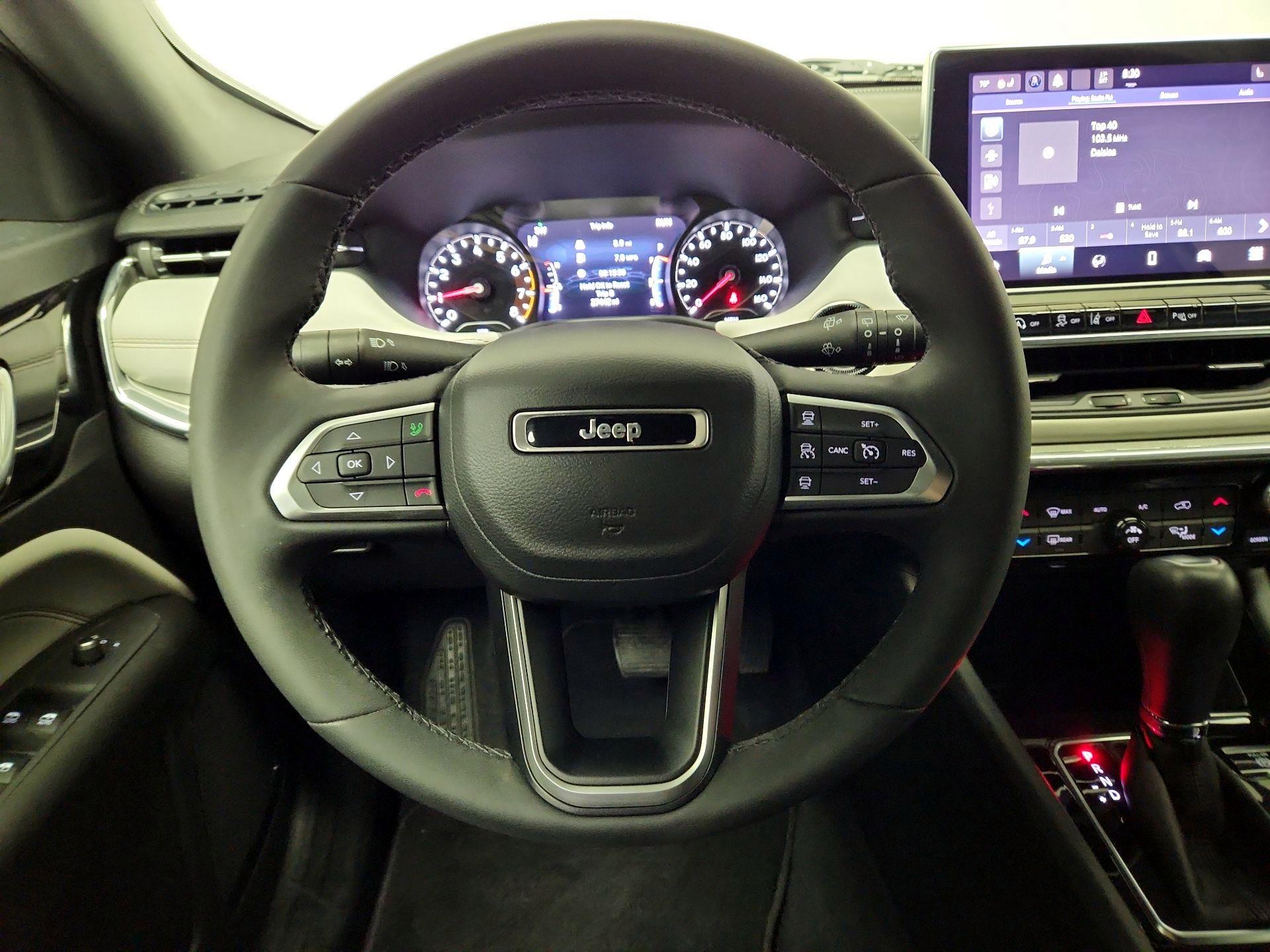 Thumbnail: 2023 Jeep Compass - 10
