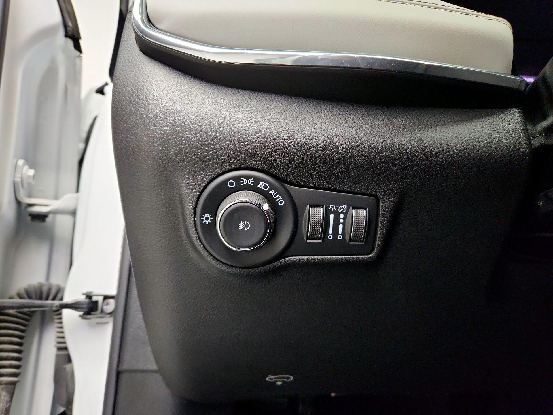 Thumbnail: 2023 Jeep Compass - 13