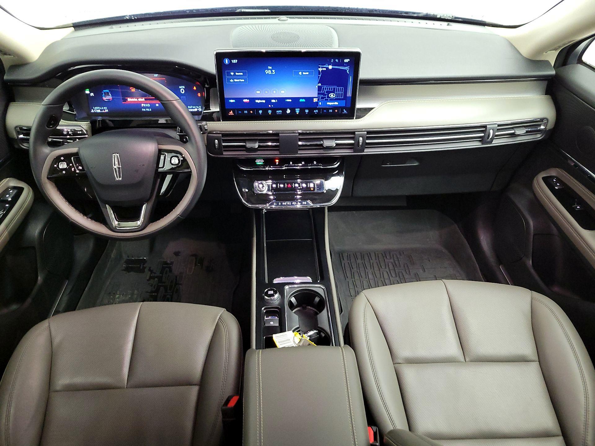 Thumbnail: 2025 Lincoln Corsair - 9