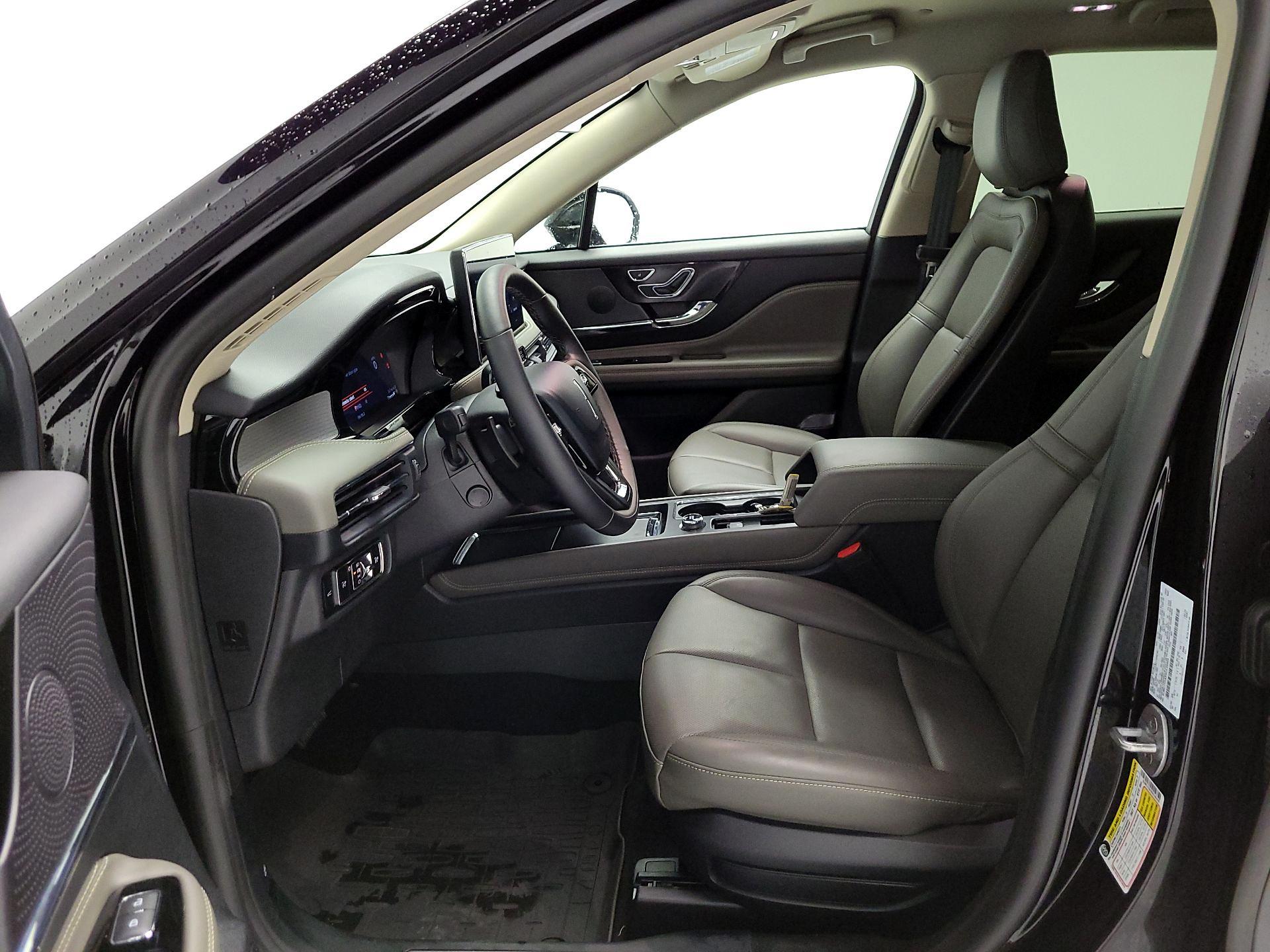 Thumbnail: 2025 Lincoln Corsair - 11