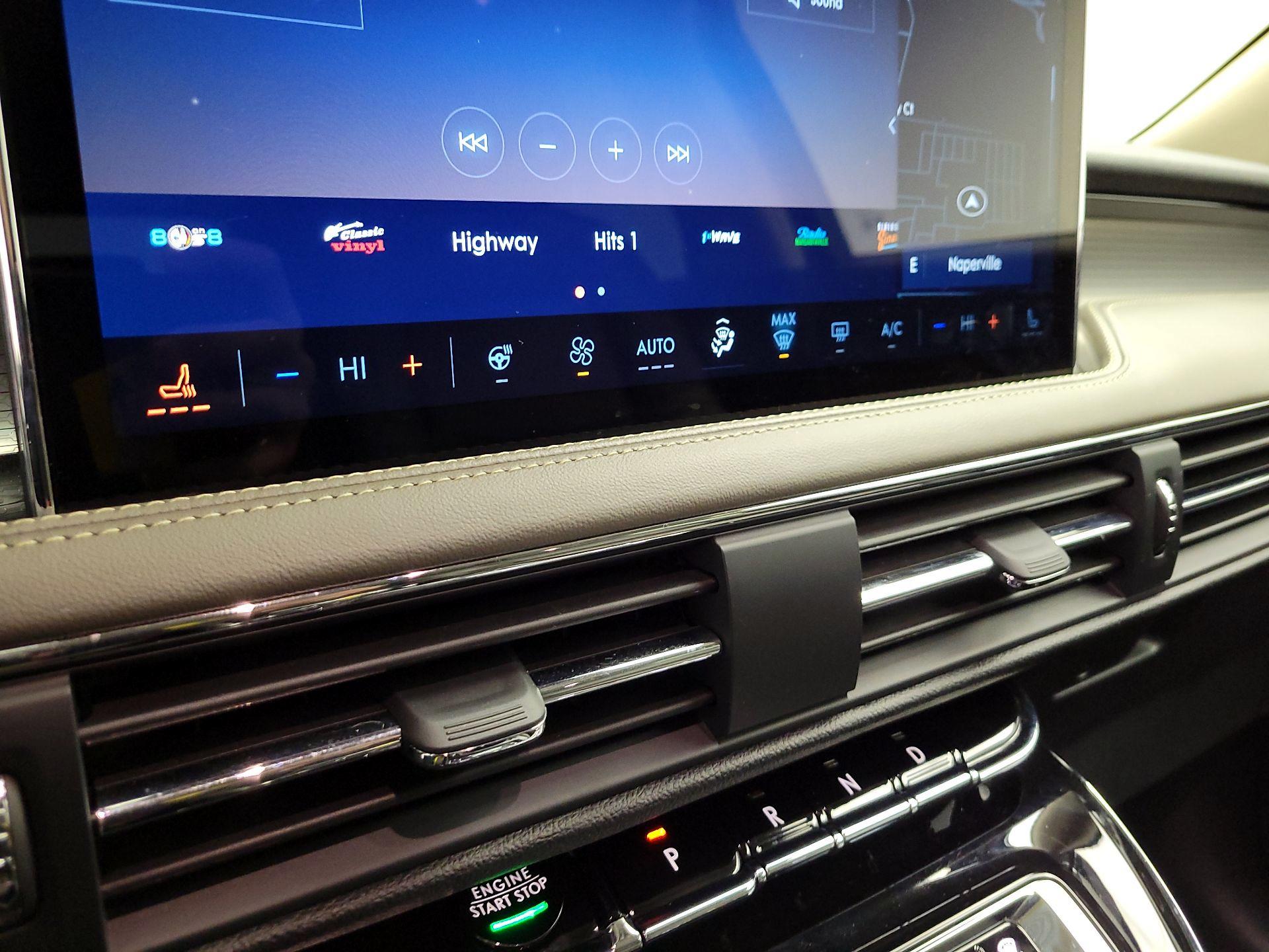 Thumbnail: 2025 Lincoln Corsair - 14