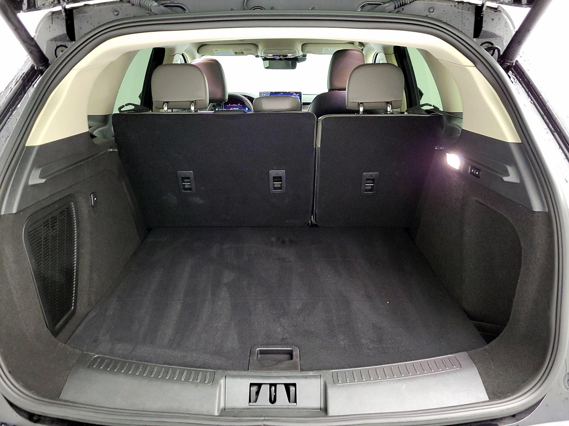 Thumbnail: 2025 Lincoln Corsair - 16