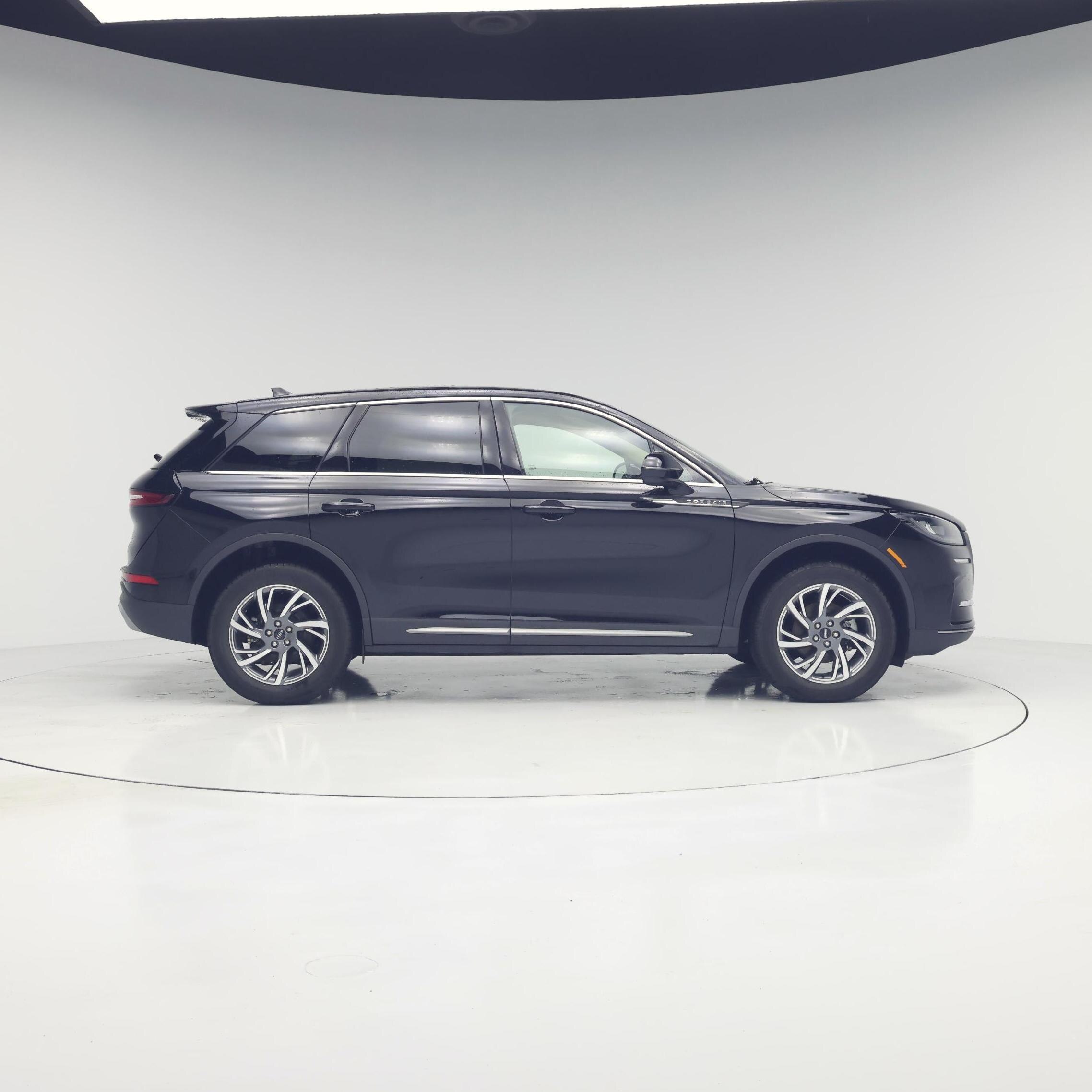 Thumbnail: 2025 Lincoln Corsair - 7