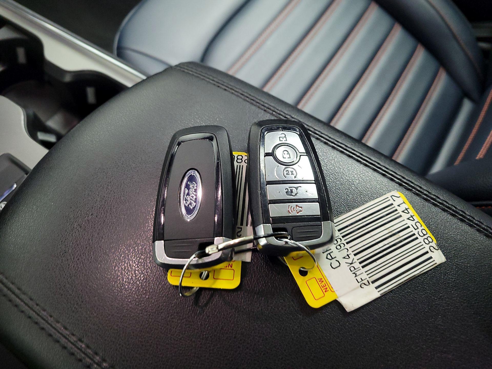 Thumbnail: 2023 Ford Edge - 18