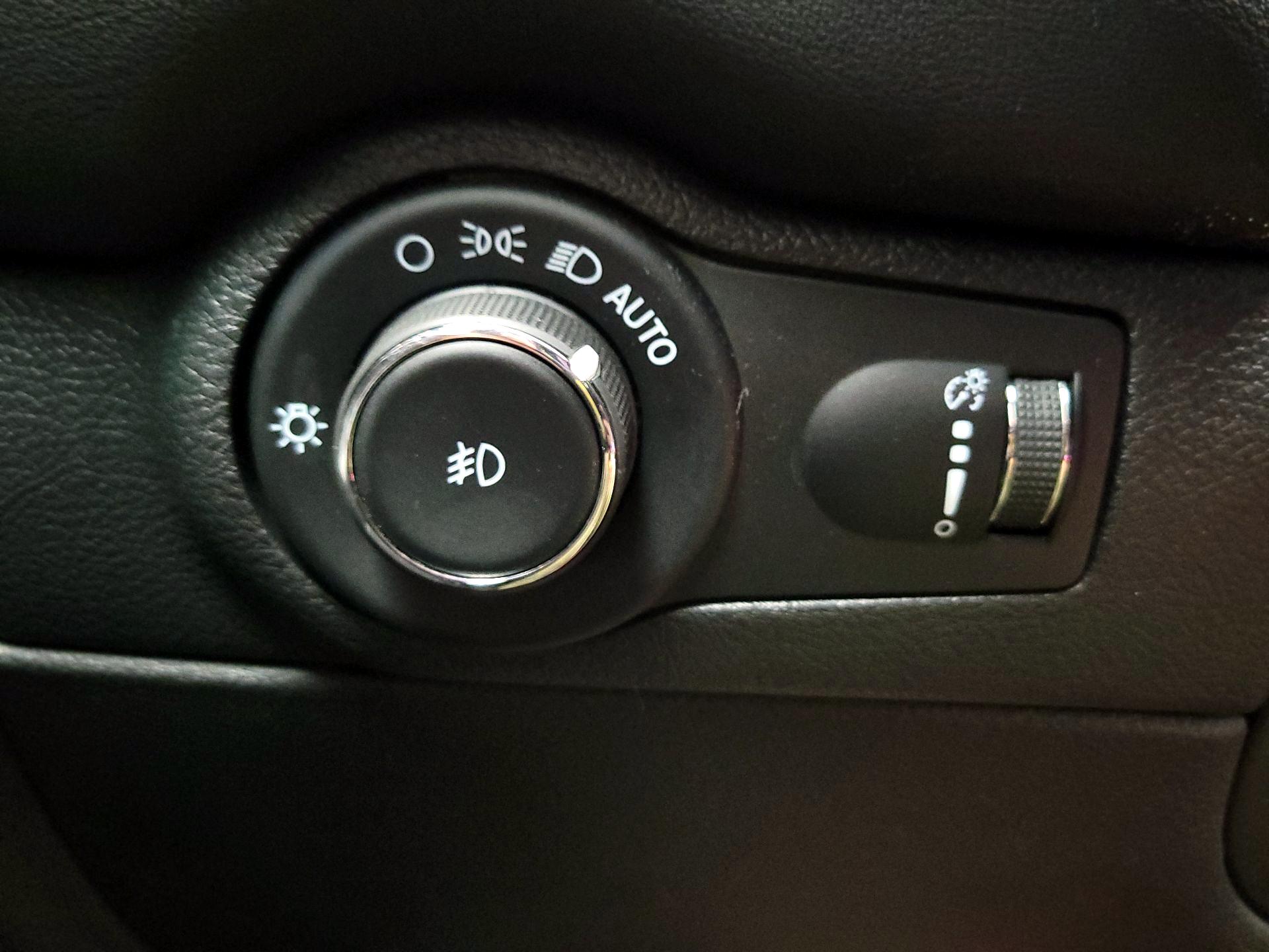 Thumbnail: 2023 Dodge Durango - 13