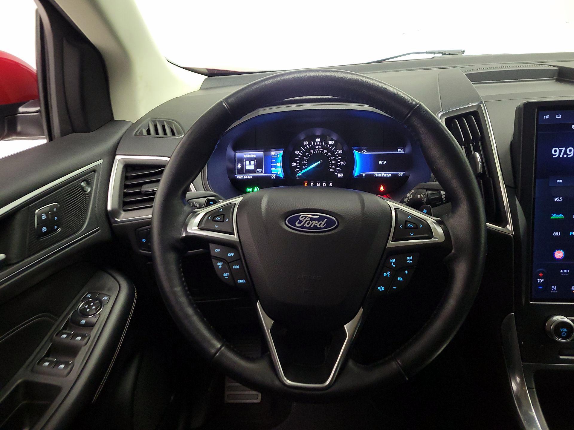 Thumbnail: 2022 Ford Edge - 10