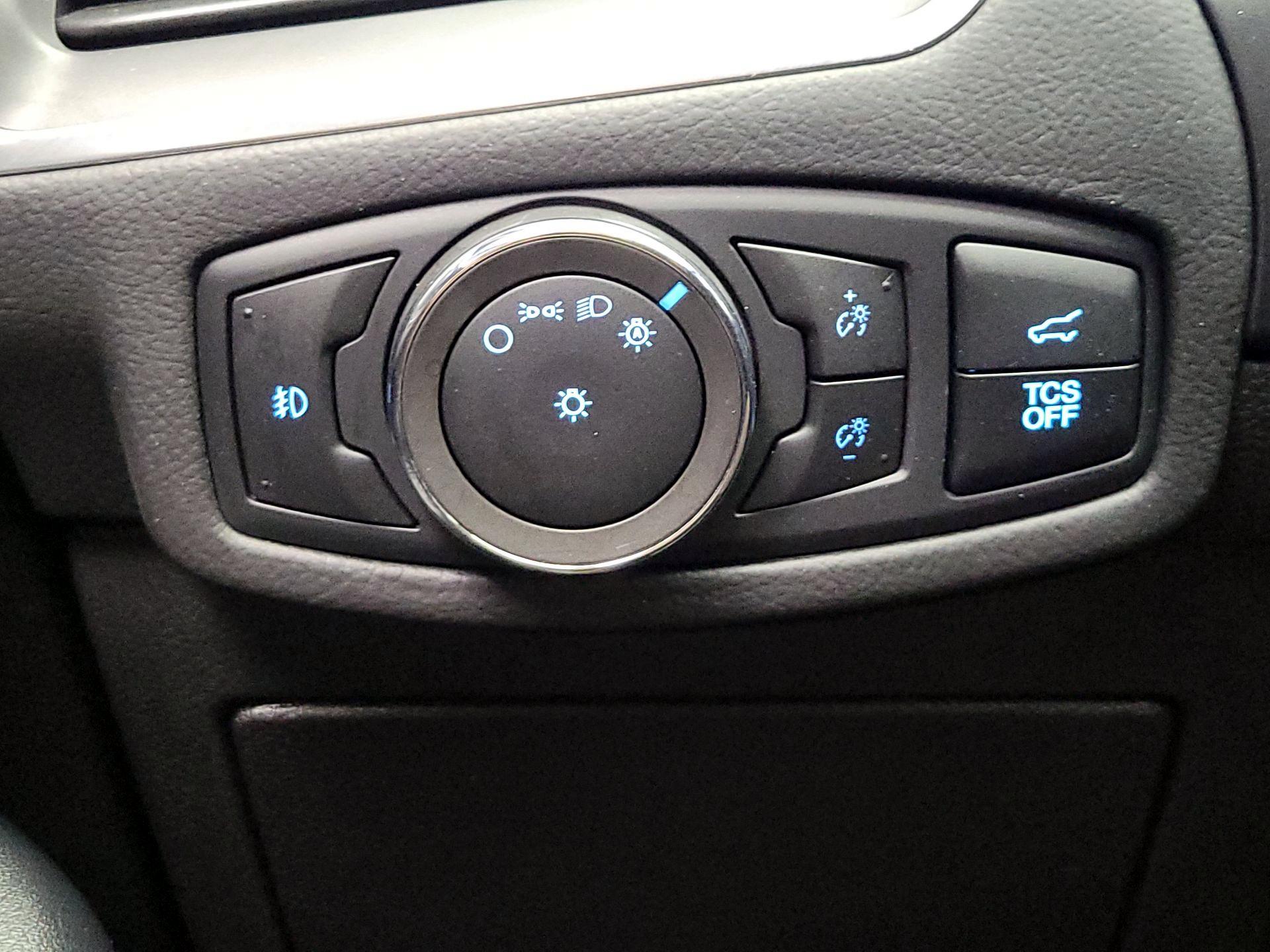 Thumbnail: 2022 Ford Edge - 13