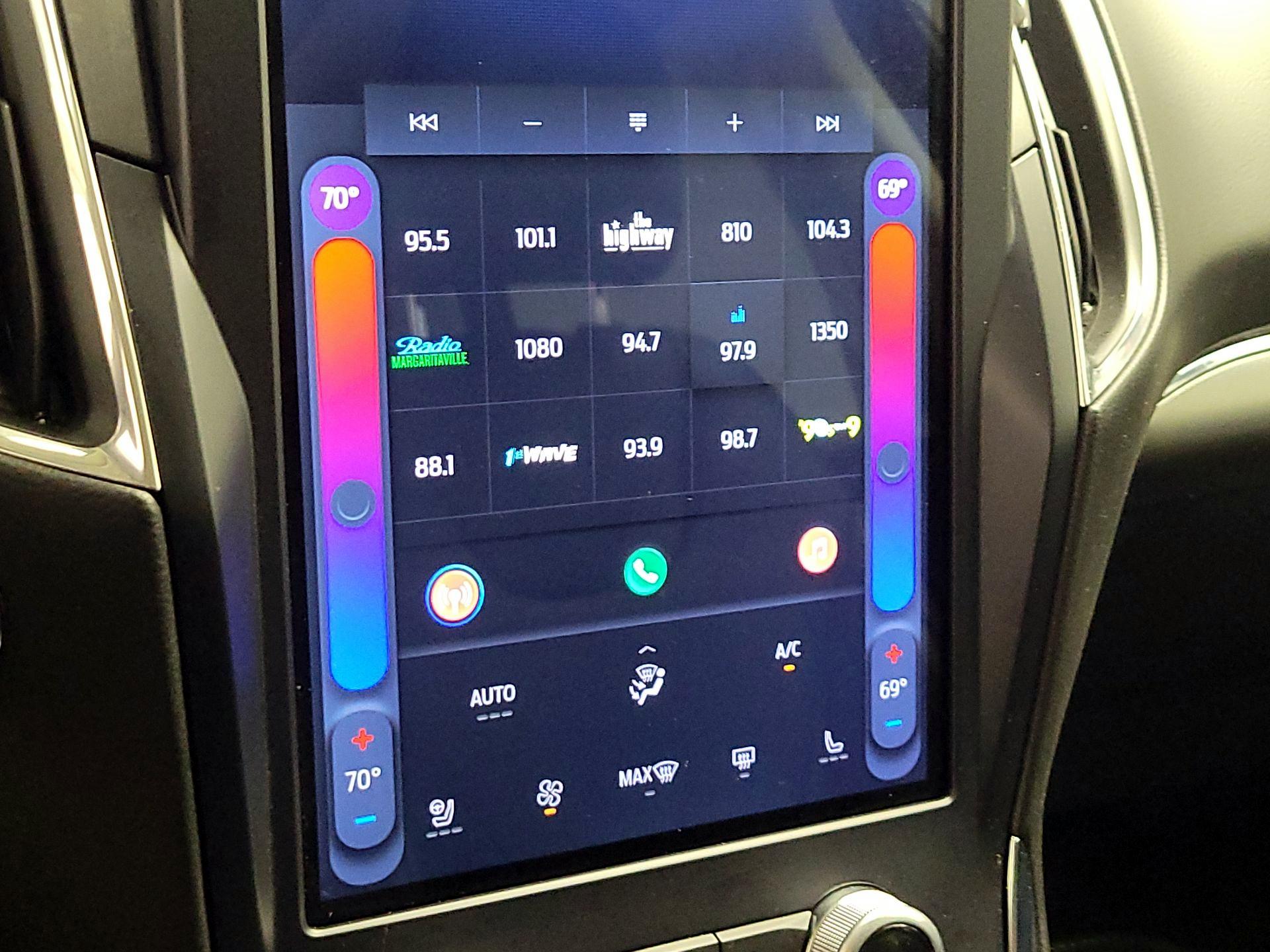 Thumbnail: 2022 Ford Edge - 16