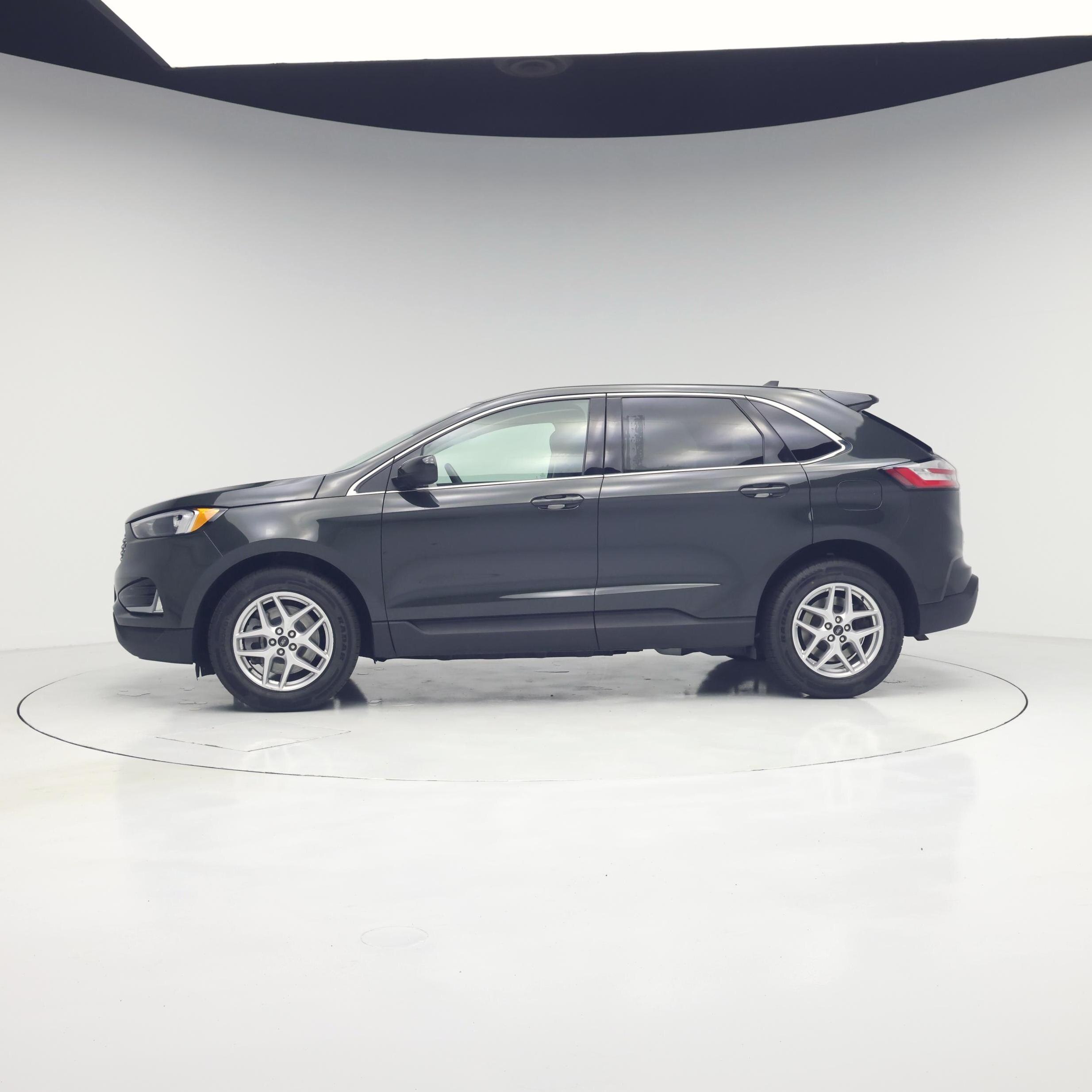 Thumbnail: 2024 Ford Edge - 3