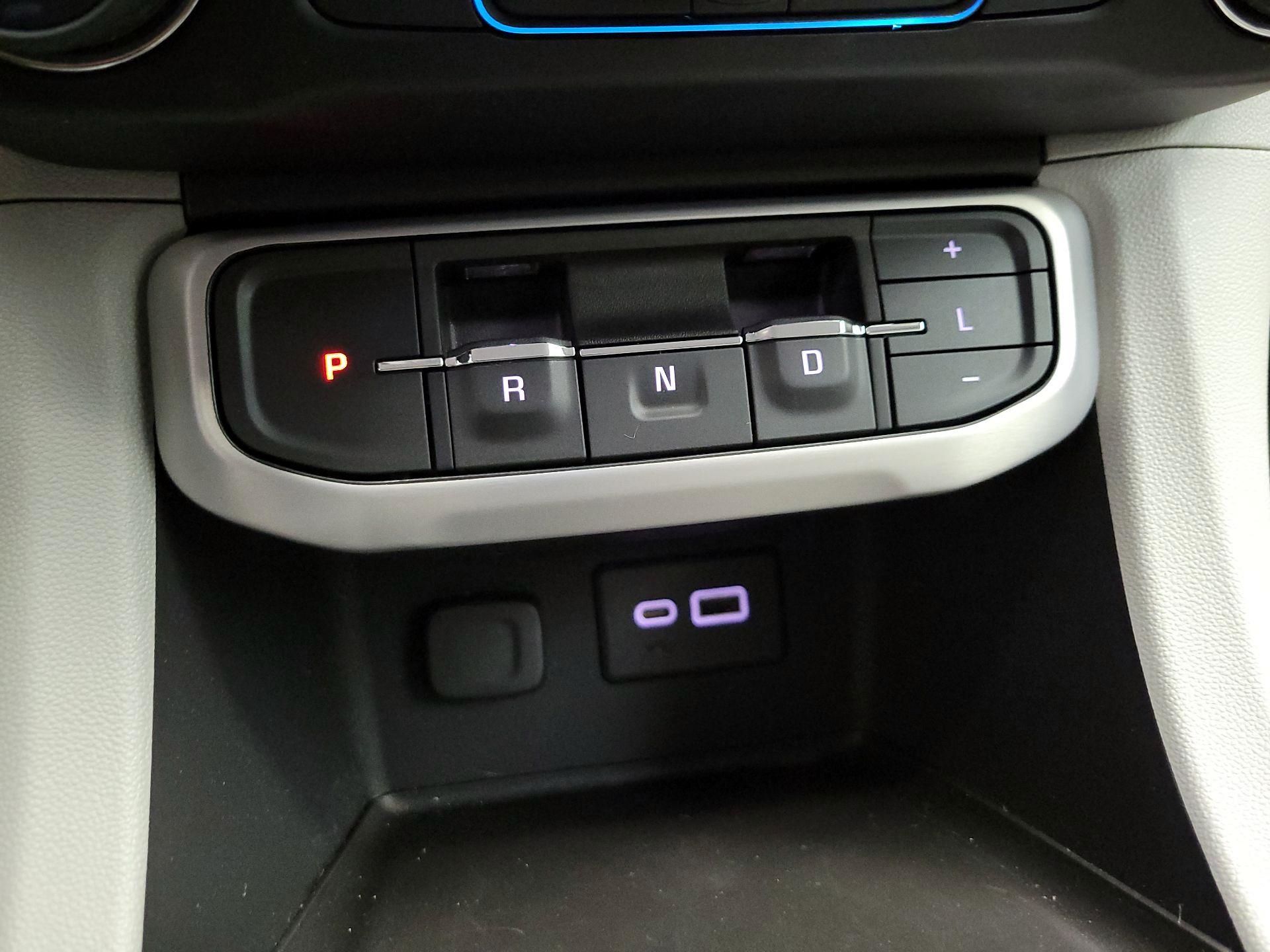 Thumbnail: 2022 GMC Acadia - 16