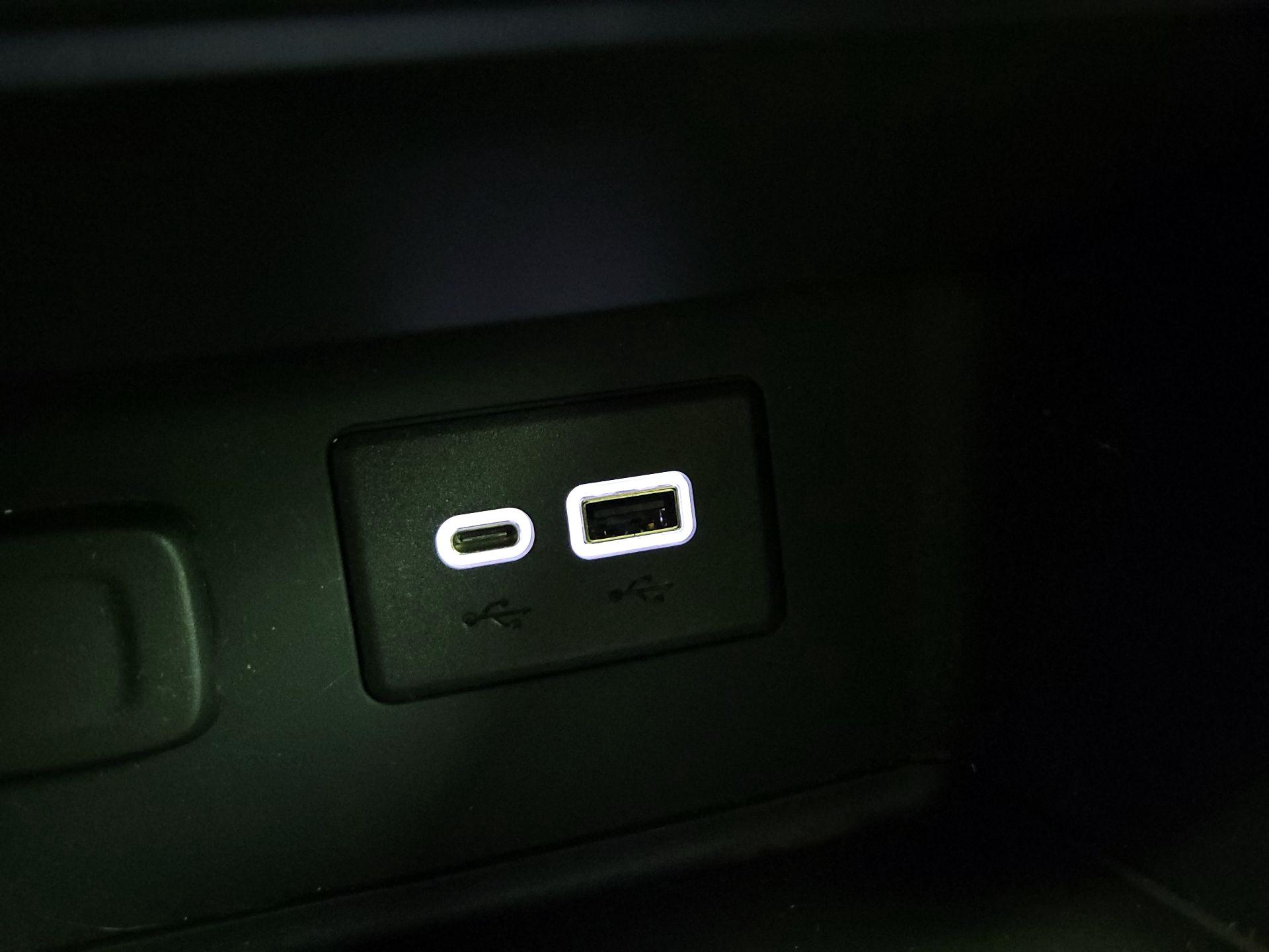 Thumbnail: 2022 GMC Acadia - 17