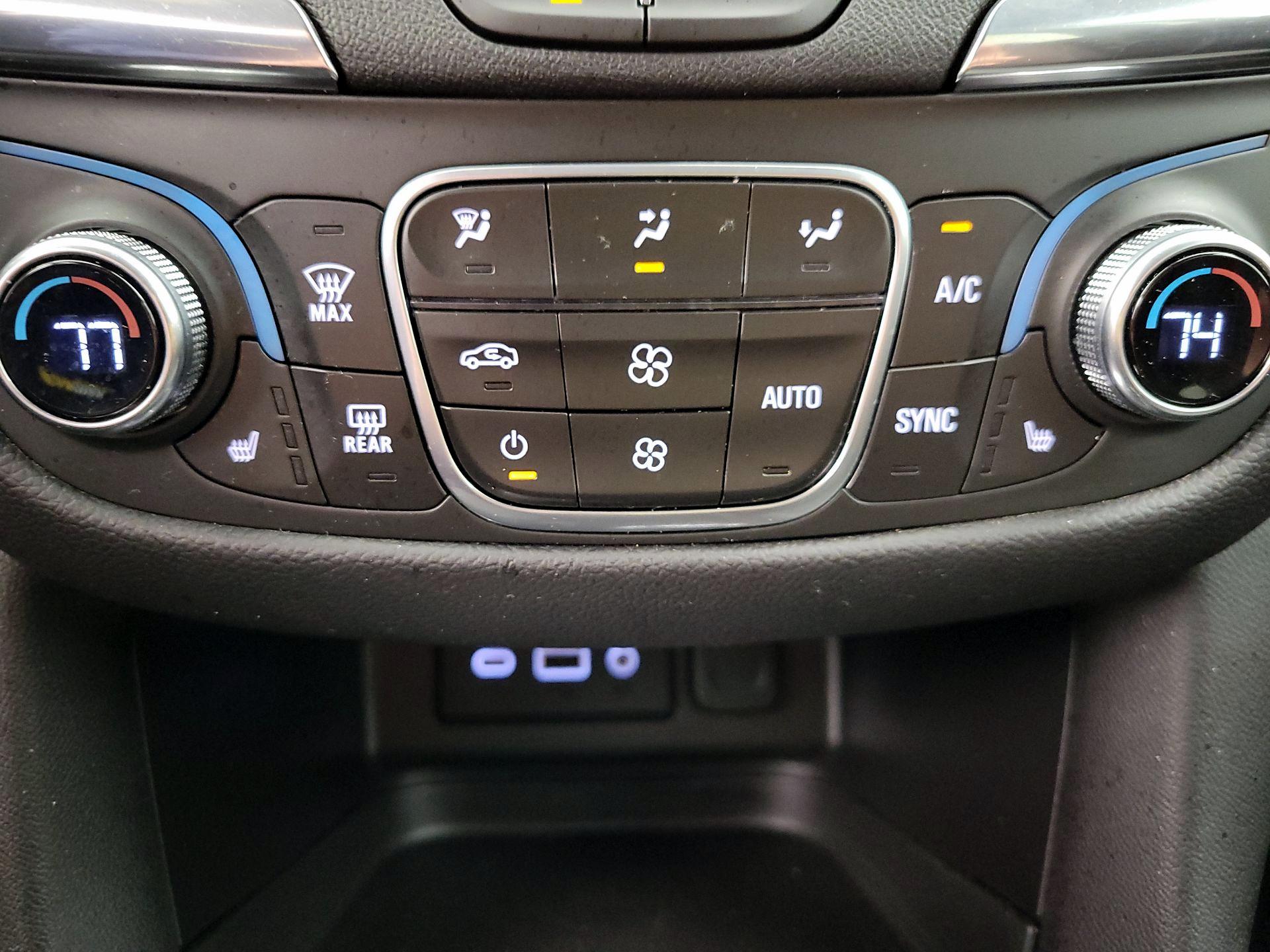 Thumbnail: 2024 Chevrolet Equinox - 16