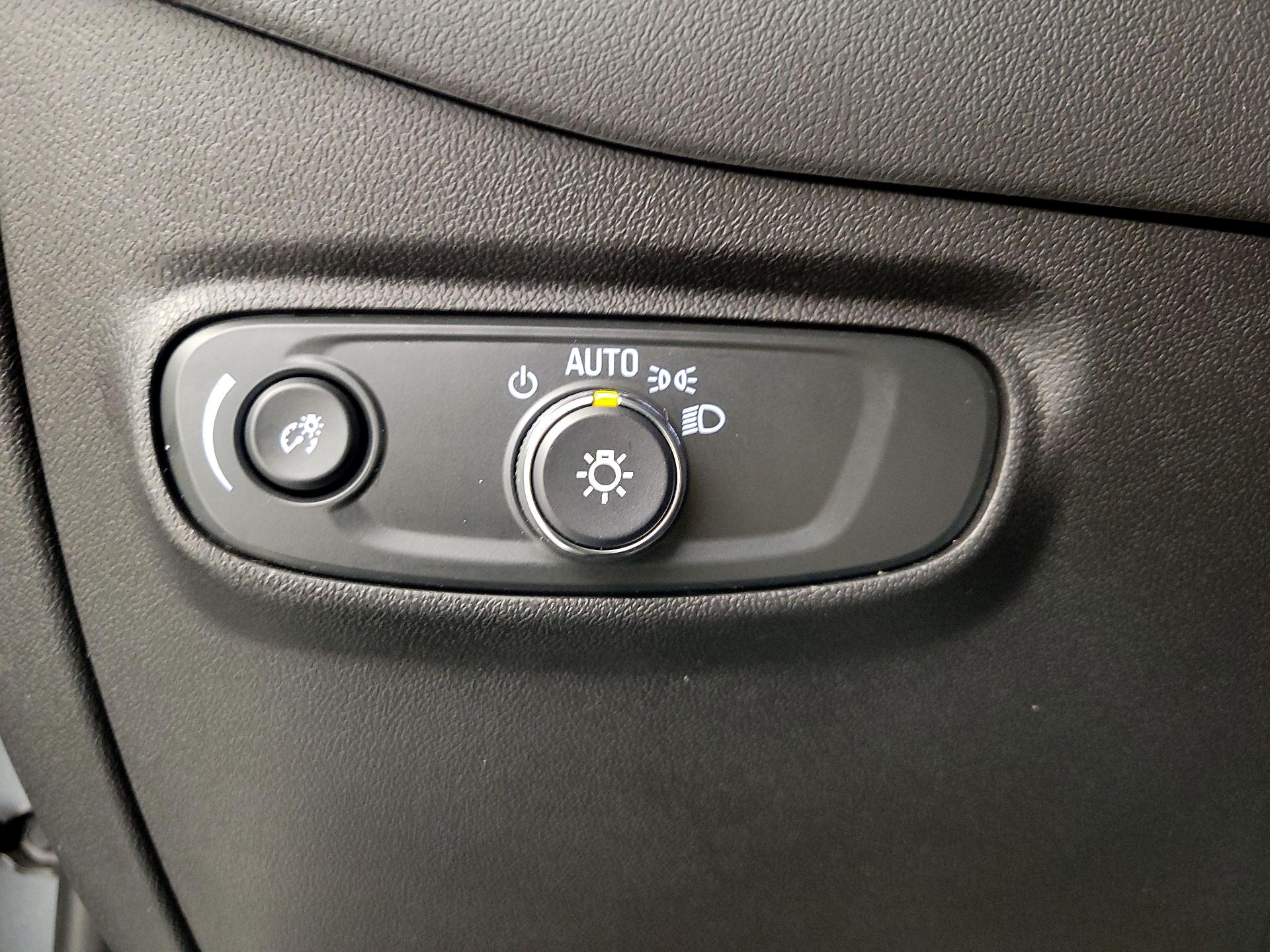 Thumbnail: 2024 Chevrolet Equinox - 13